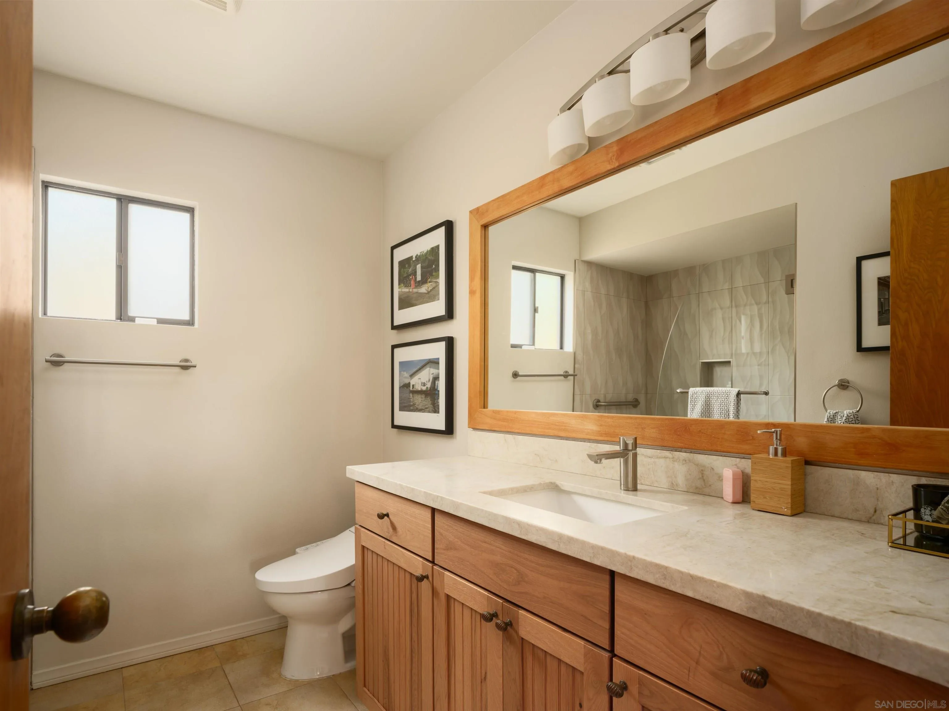 https://cdn.realtyfeed.com/cdn/127/260021240/6f07f101a78e242a6218577511b73a91.webp
