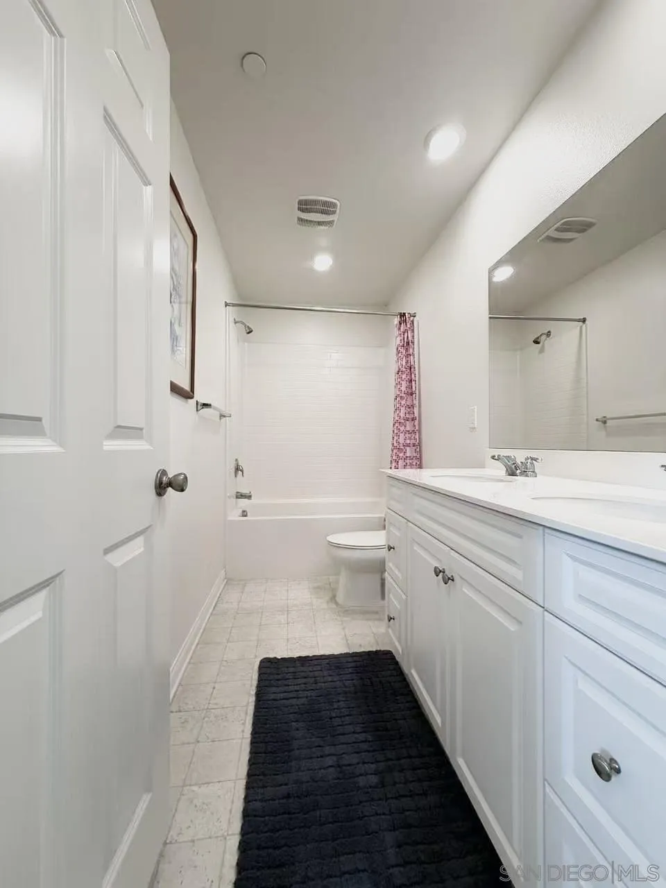 https://cdn.realtyfeed.com/cdn/127/260021244/d0662a58d0a13a26101d78ced10d5e1c.webp