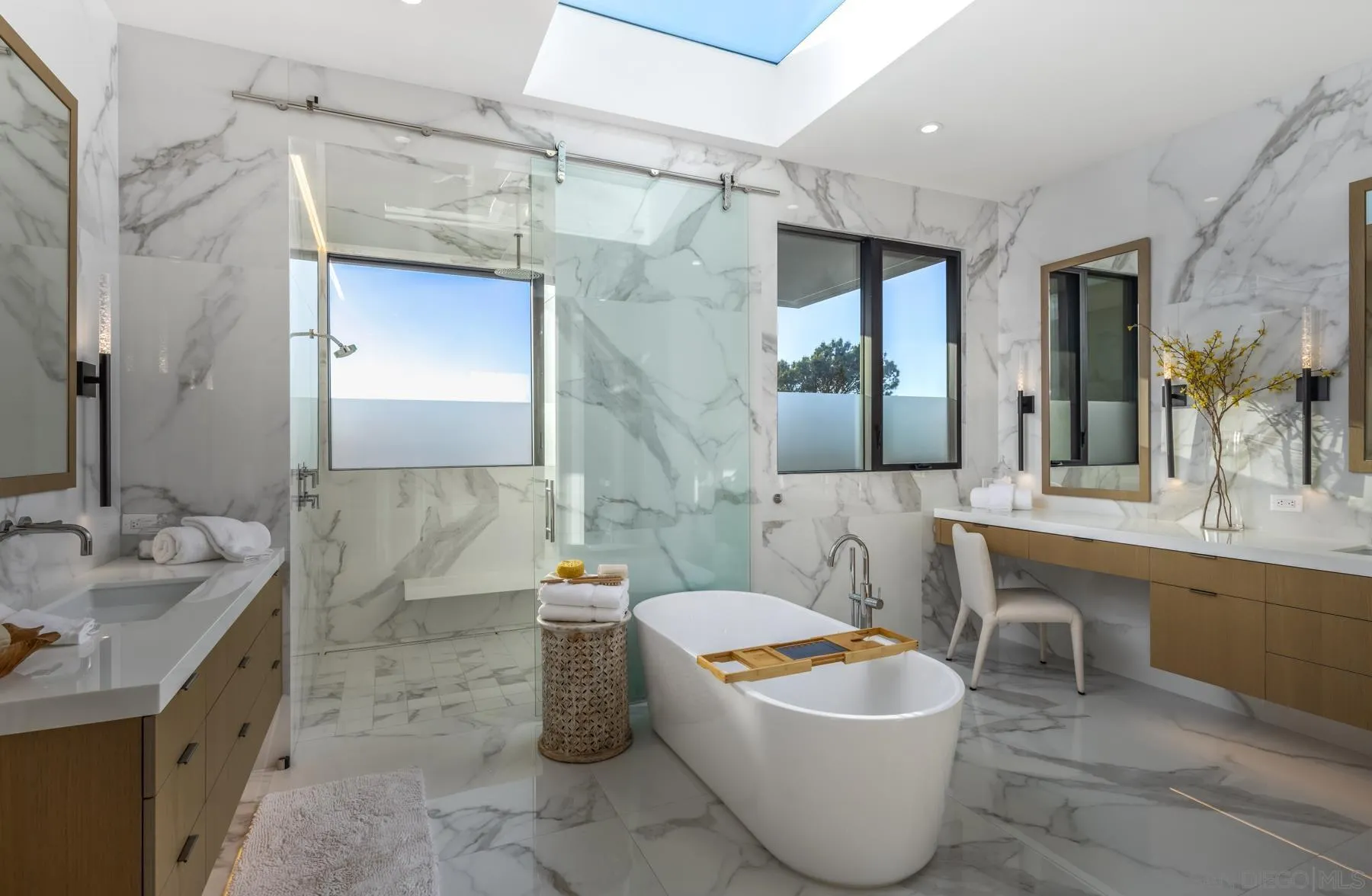 https://cdn.realtyfeed.com/cdn/127/260021245/a0cf97e0af9cefa4e9f4b25955d6a4af.webp
