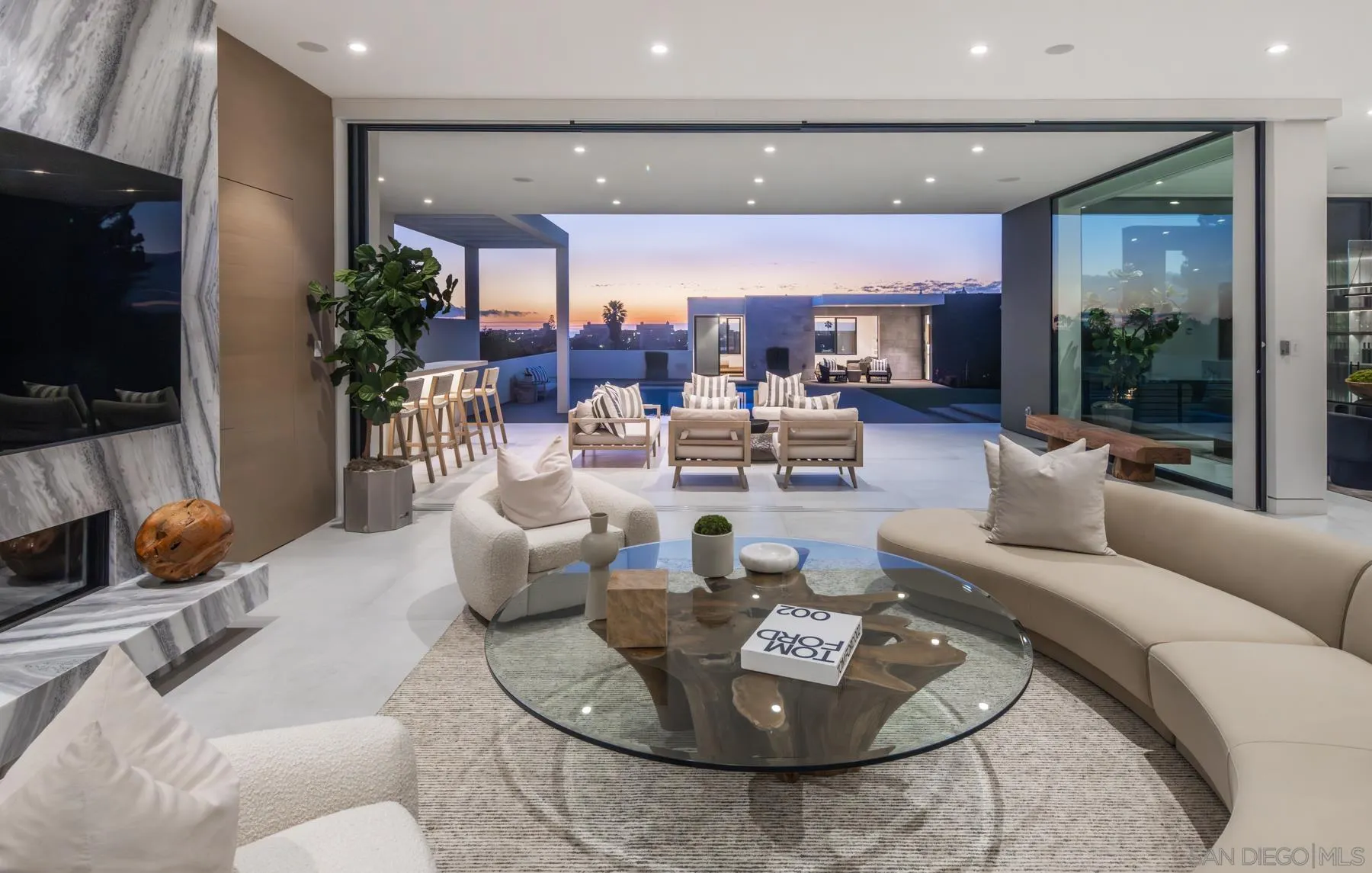 https://cdn.realtyfeed.com/cdn/127/260021245/a55977d7c451fa9f4b775c4cf6d6d429.webp