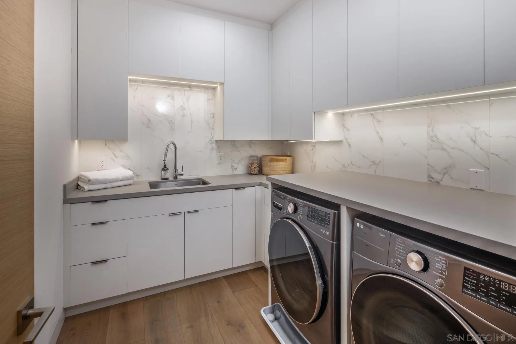 https://cdn.realtyfeed.com/cdn/127/260021245/c8fa491d3ae1aa9071958d004e75f5ac.webp
