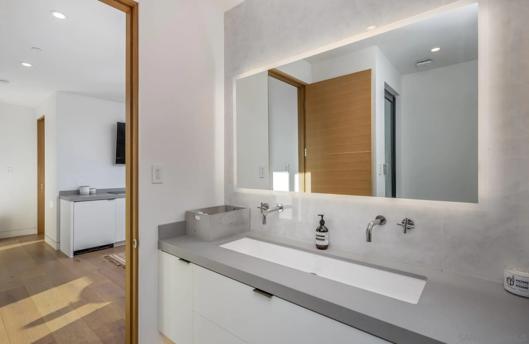 https://cdn.realtyfeed.com/cdn/127/260021245/d0e4937873f3226e5c2b02f70fd94ab7.webp