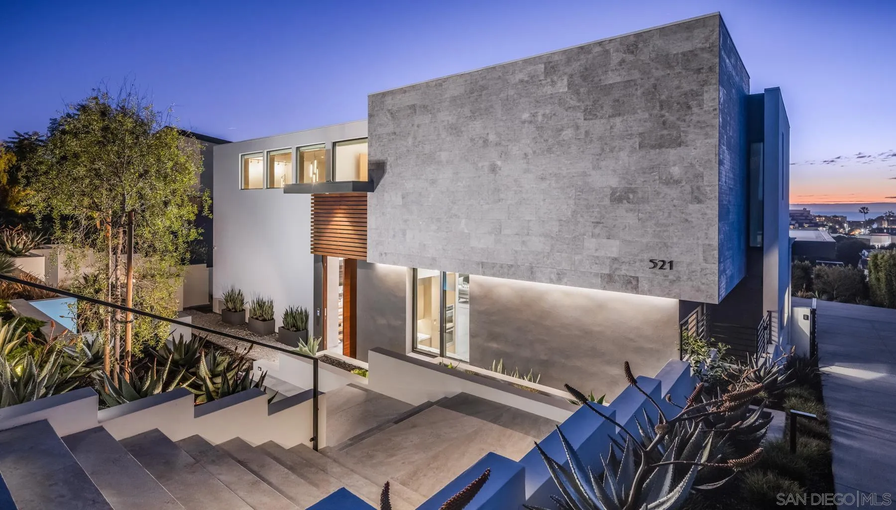 https://cdn.realtyfeed.com/cdn/127/260021245/ec480a64c2b786a16e10206728d77378.webp