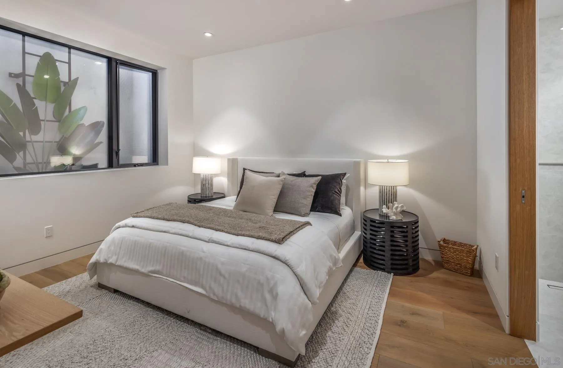 https://cdn.realtyfeed.com/cdn/127/260021245/fcc0f3178b11bec74278bbb9d7f0cea6.webp