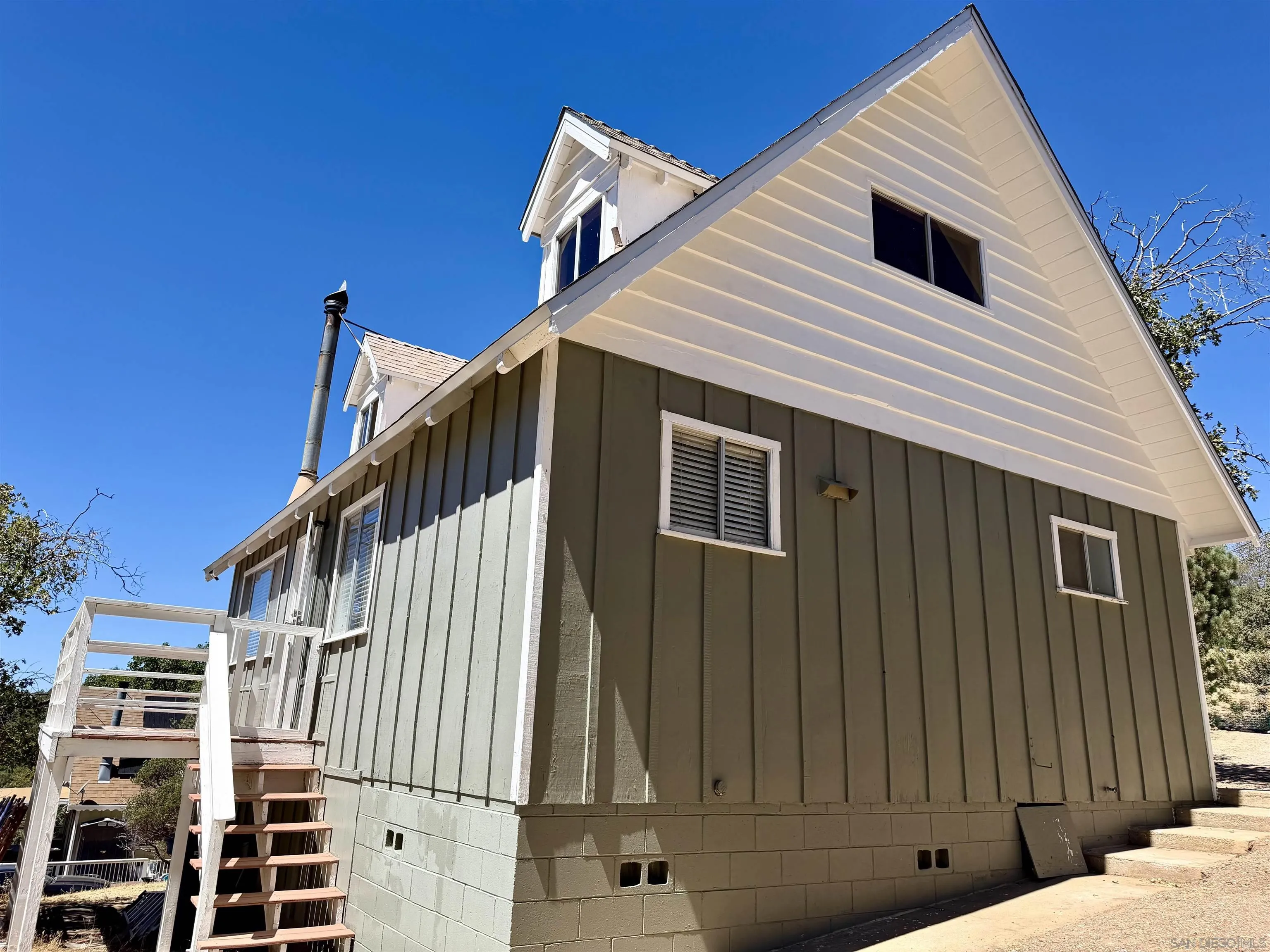 https://cdn.realtyfeed.com/cdn/127/260021251/3123ffb1d65997a5cf7d57ea64581720.webp