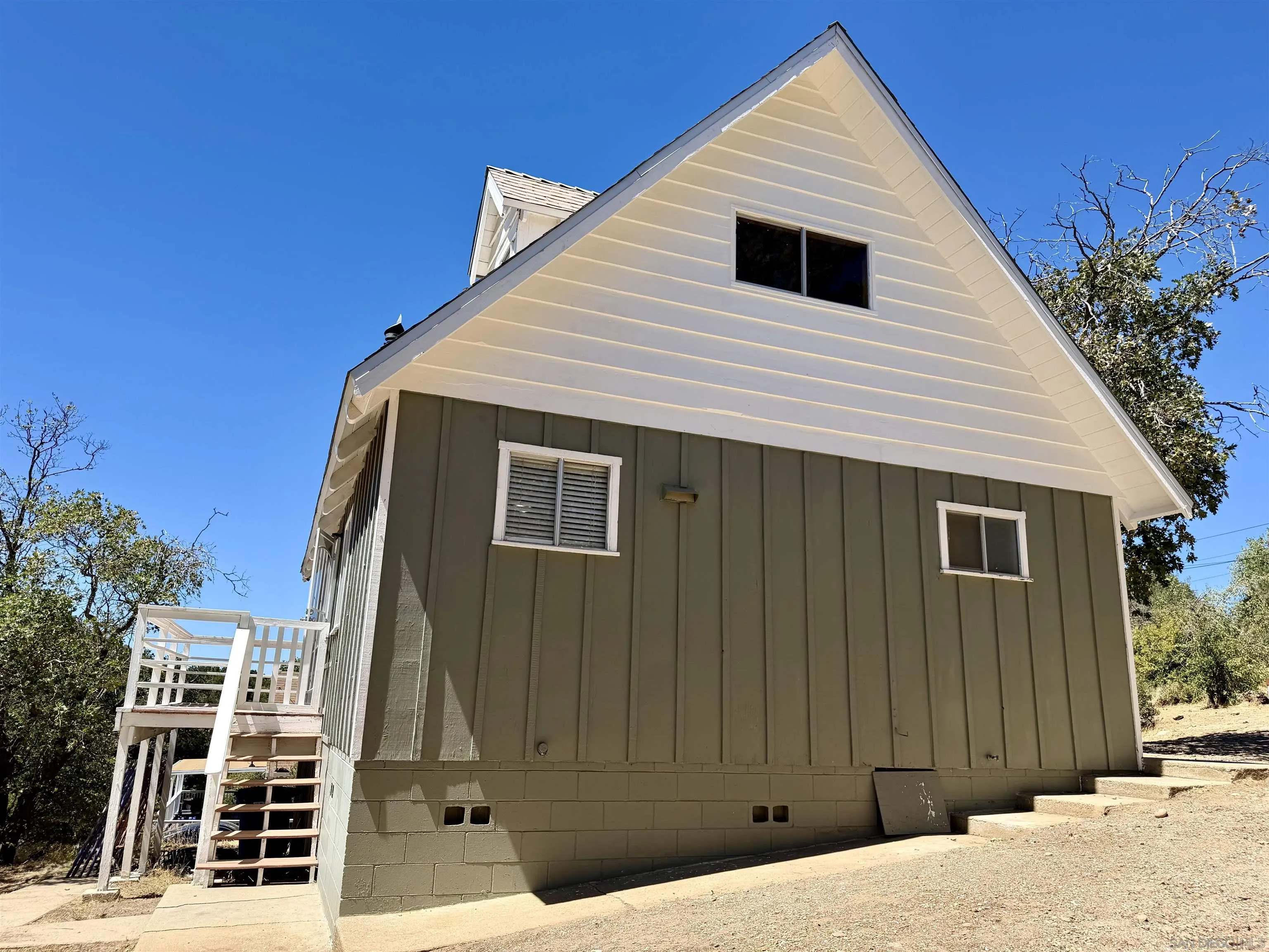 https://cdn.realtyfeed.com/cdn/127/260021251/52a9fe3925450a86becf44f6b37adb79.webp