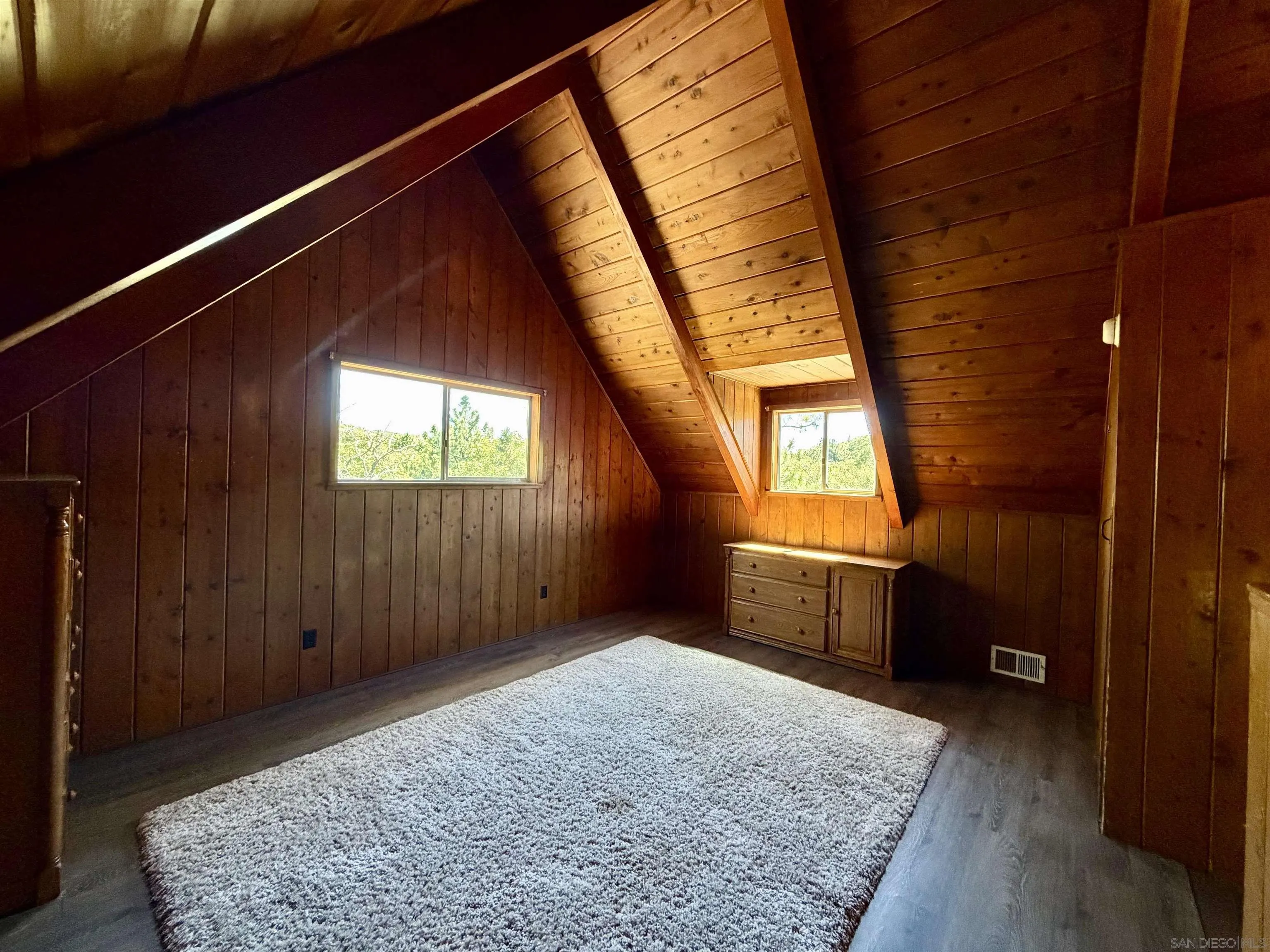 https://cdn.realtyfeed.com/cdn/127/260021251/52f662b2555689da977dc07e05f36ddc.webp