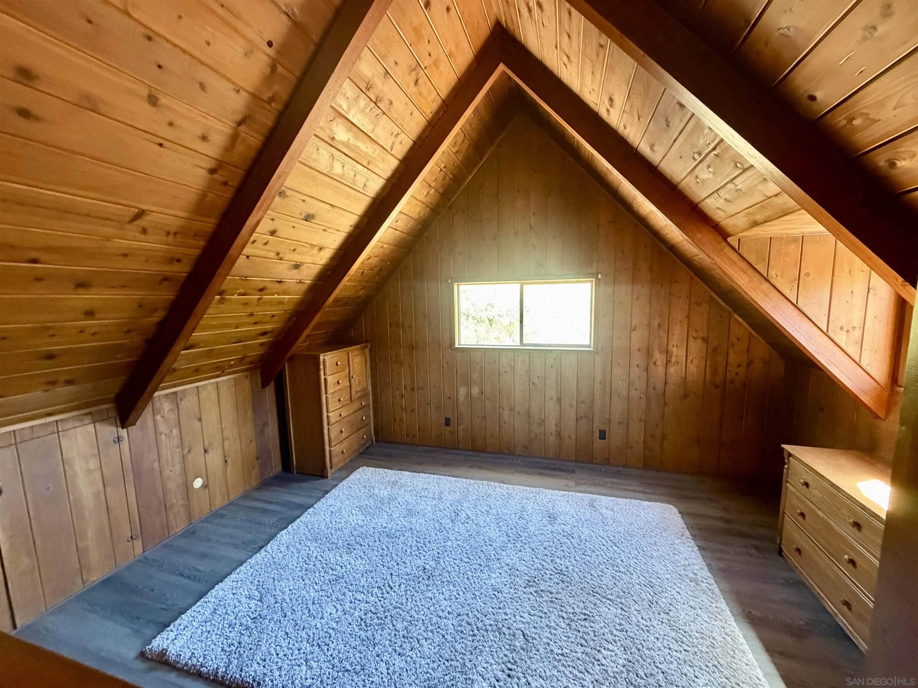 https://cdn.realtyfeed.com/cdn/127/260021251/6015ef5966f9ad735e2ac9ccb3acc607.webp