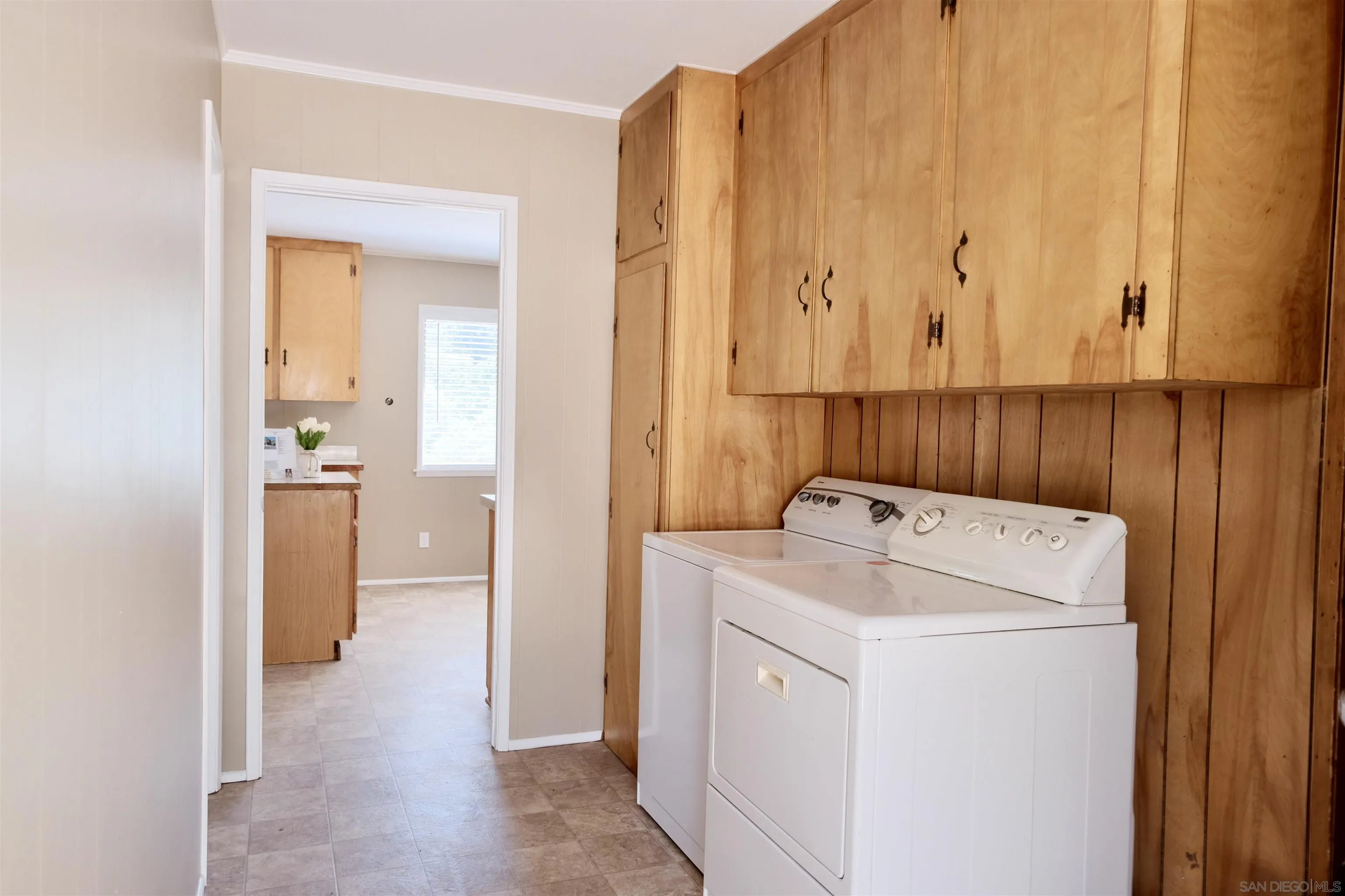 https://cdn.realtyfeed.com/cdn/127/260021251/c26d359b0b574c251f9ceca5bf916493.webp
