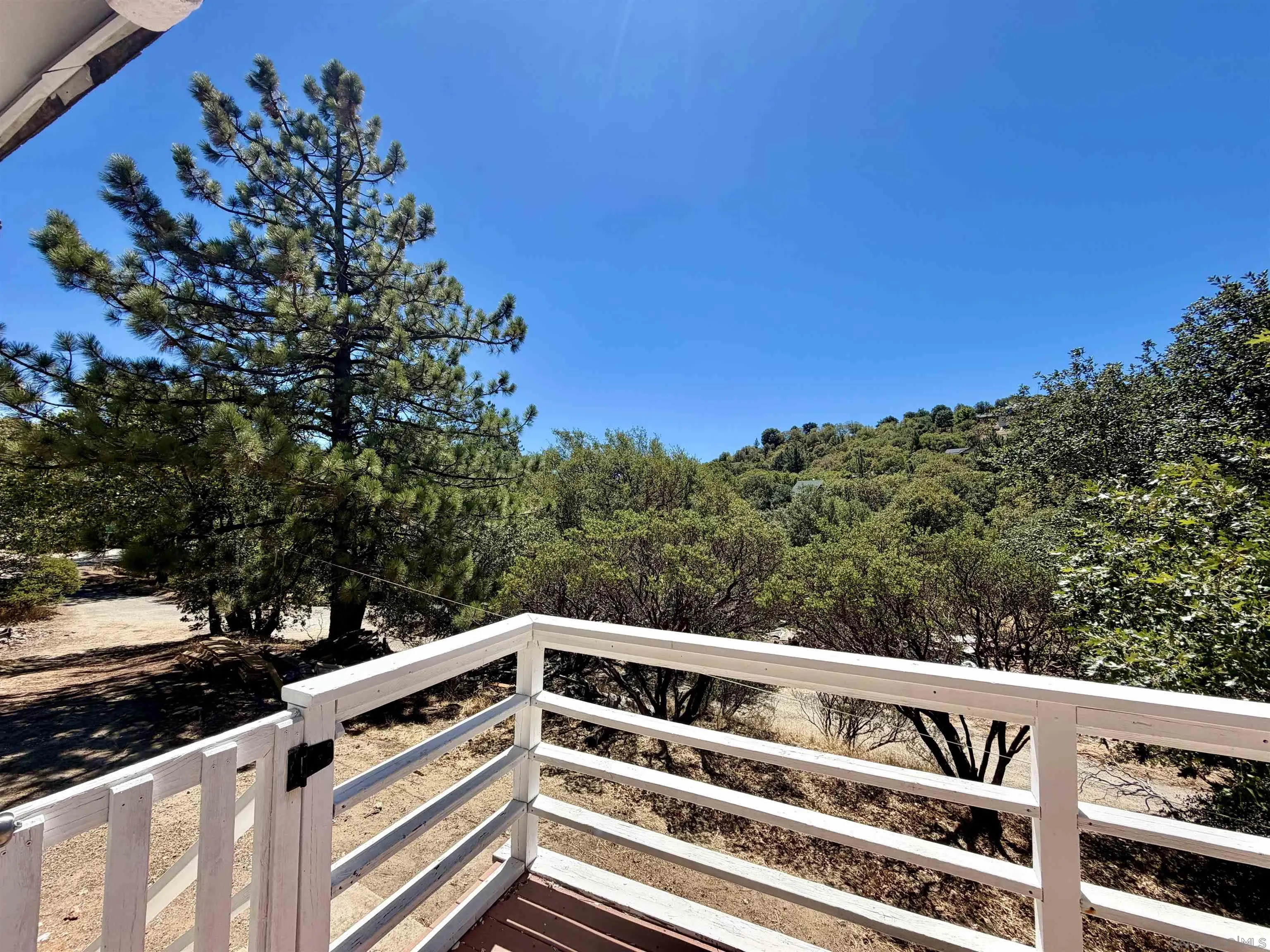 https://cdn.realtyfeed.com/cdn/127/260021251/c89d115bb7455403253f0e95262b4a6a.webp