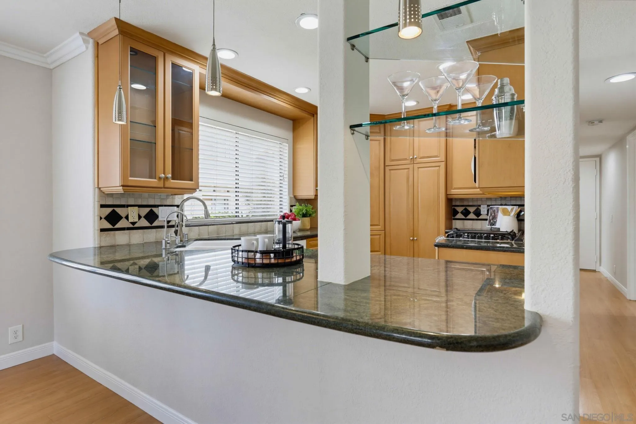 https://cdn.realtyfeed.com/cdn/127/260021252/86cd90d7c998497c11cd6ce1723e90ce.webp