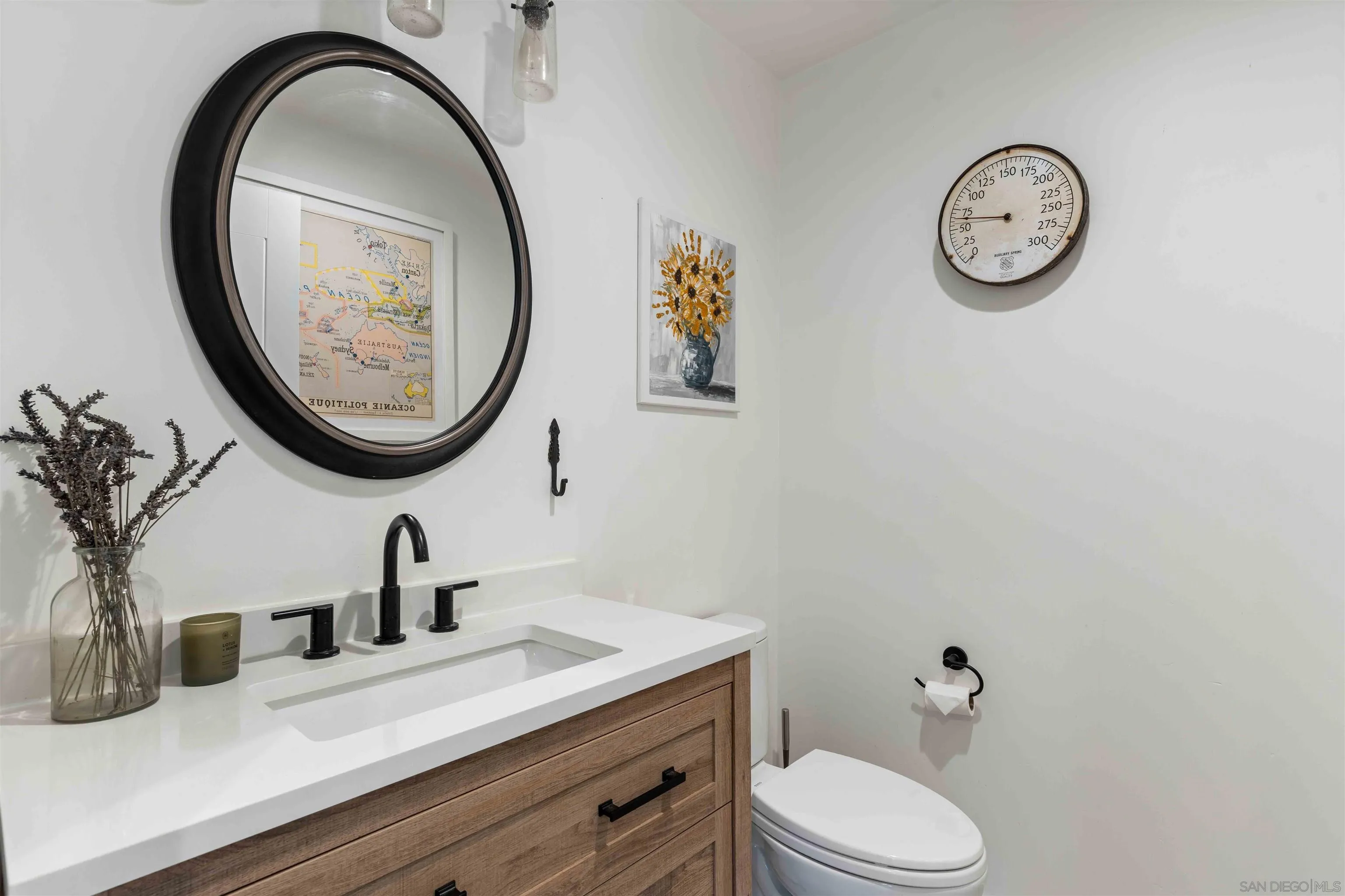 https://cdn.realtyfeed.com/cdn/127/260021256/5d55f448da2c0fb3409e28b2bdcfd650.webp
