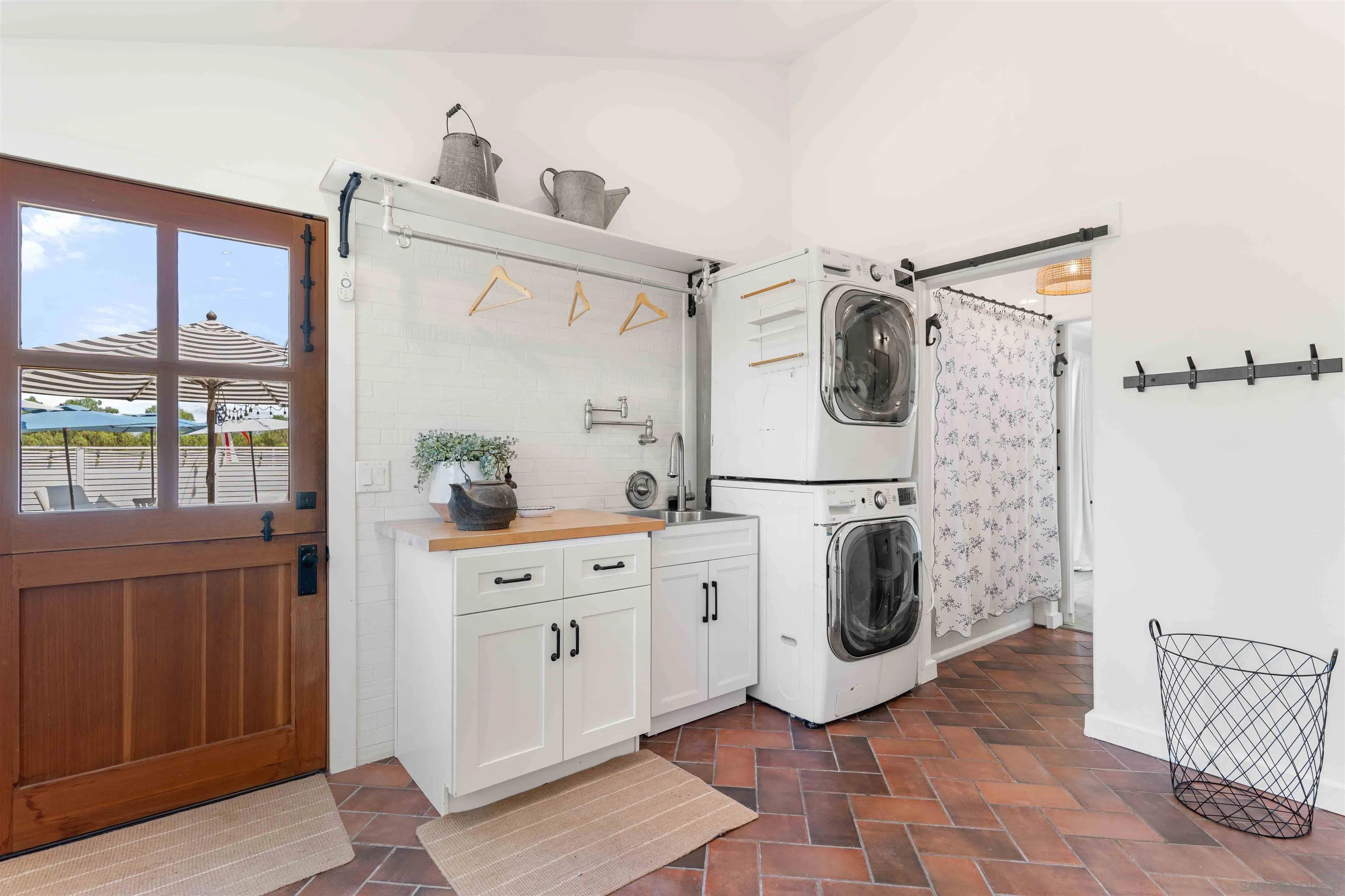 https://cdn.realtyfeed.com/cdn/127/260021256/d0770d7a24e0ae4330caee853502c237.webp