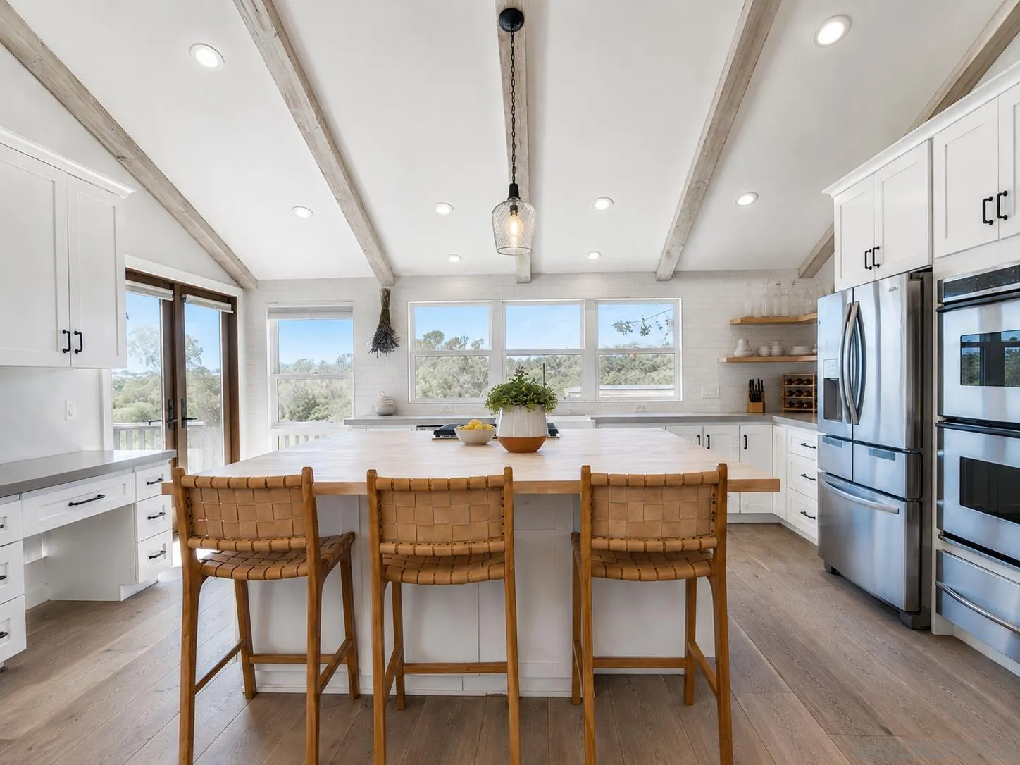 https://cdn.realtyfeed.com/cdn/127/260021256/d1777a732fe461a2e29c28674014e700.webp
