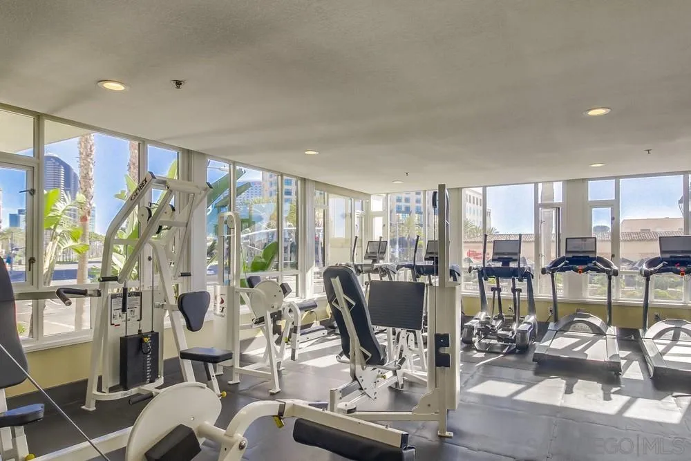 https://cdn.realtyfeed.com/cdn/127/260021258/018819637645a7d61a5f9fe248cca440.webp