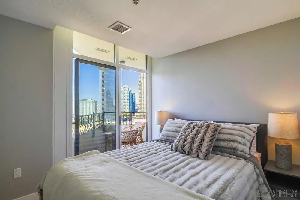 https://cdn.realtyfeed.com/cdn/127/260021258/48addaedd096fee529173db2f943bec1.webp