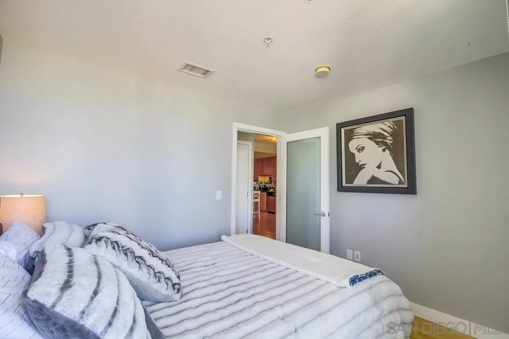 https://cdn.realtyfeed.com/cdn/127/260021258/4d0ea54af0c3c8aae32f70340004d1b3.webp