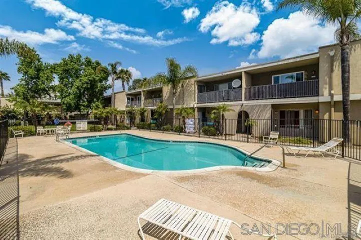 1420 Hilltop Drive Unit 304, Chula Vista, CA 91911 - Photo 4 of 18, Chula Vista, CA