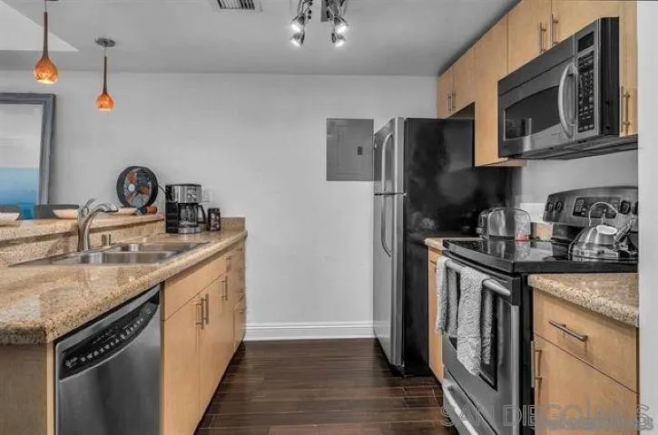 425 W Beech Unit 1354, San Diego, CA 92101 - Photo 4 of 13, San Diego, CA