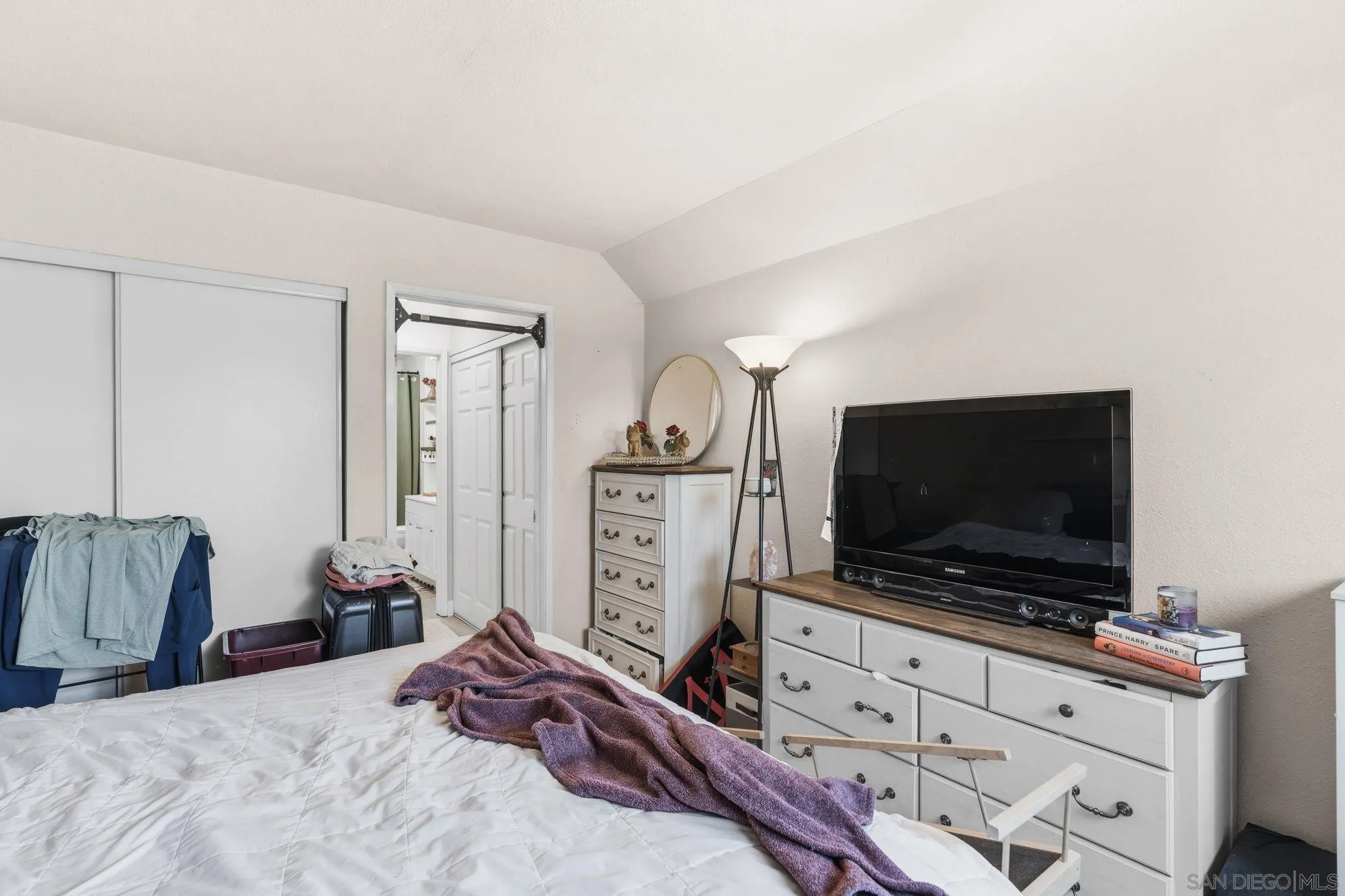 https://cdn.realtyfeed.com/cdn/127/260021261/0edd05f25bf1f5e9642684758e088cfa.webp