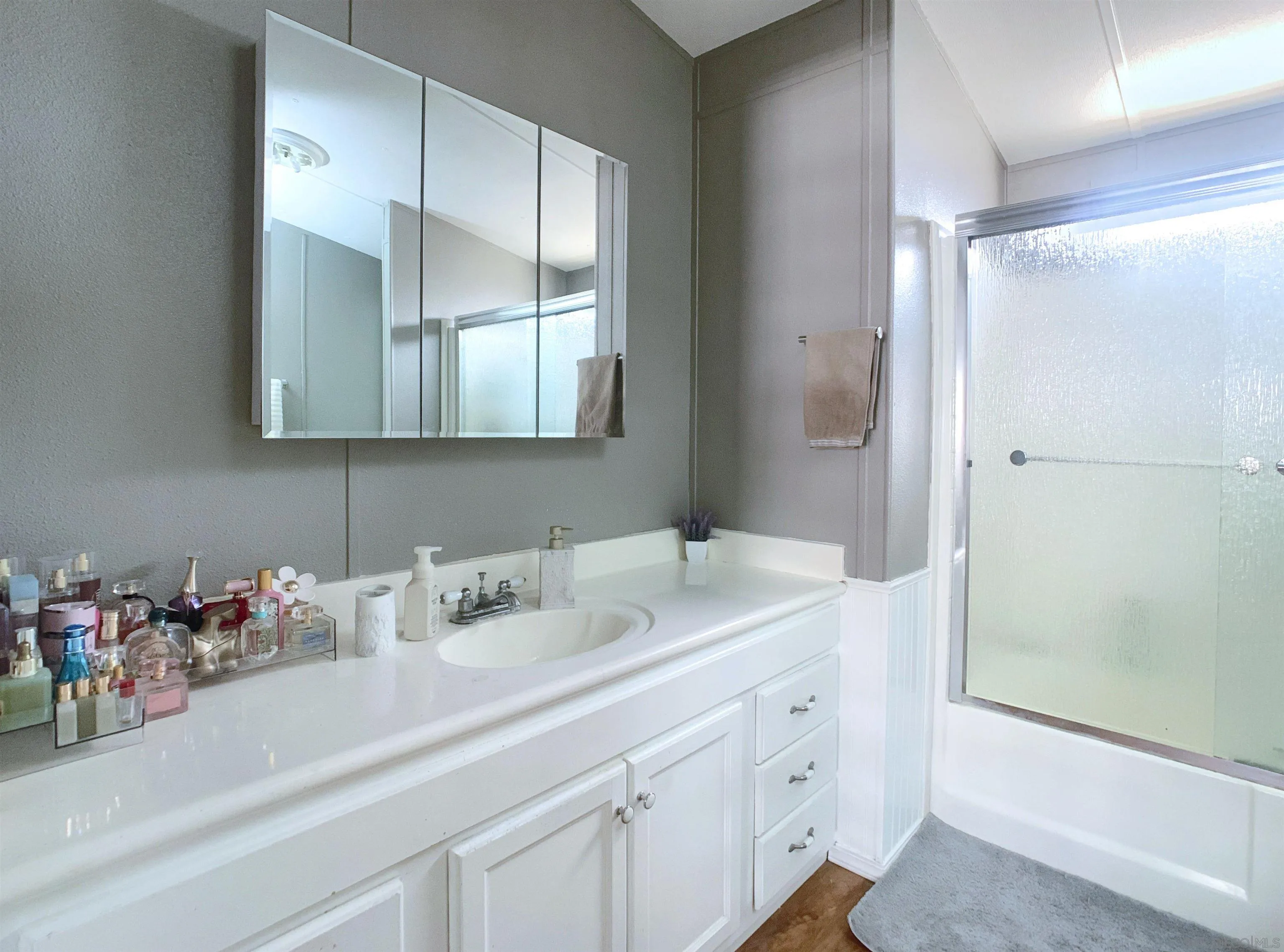 https://cdn.realtyfeed.com/cdn/127/260021263/880b837777e6c20487b91883d7651356.webp