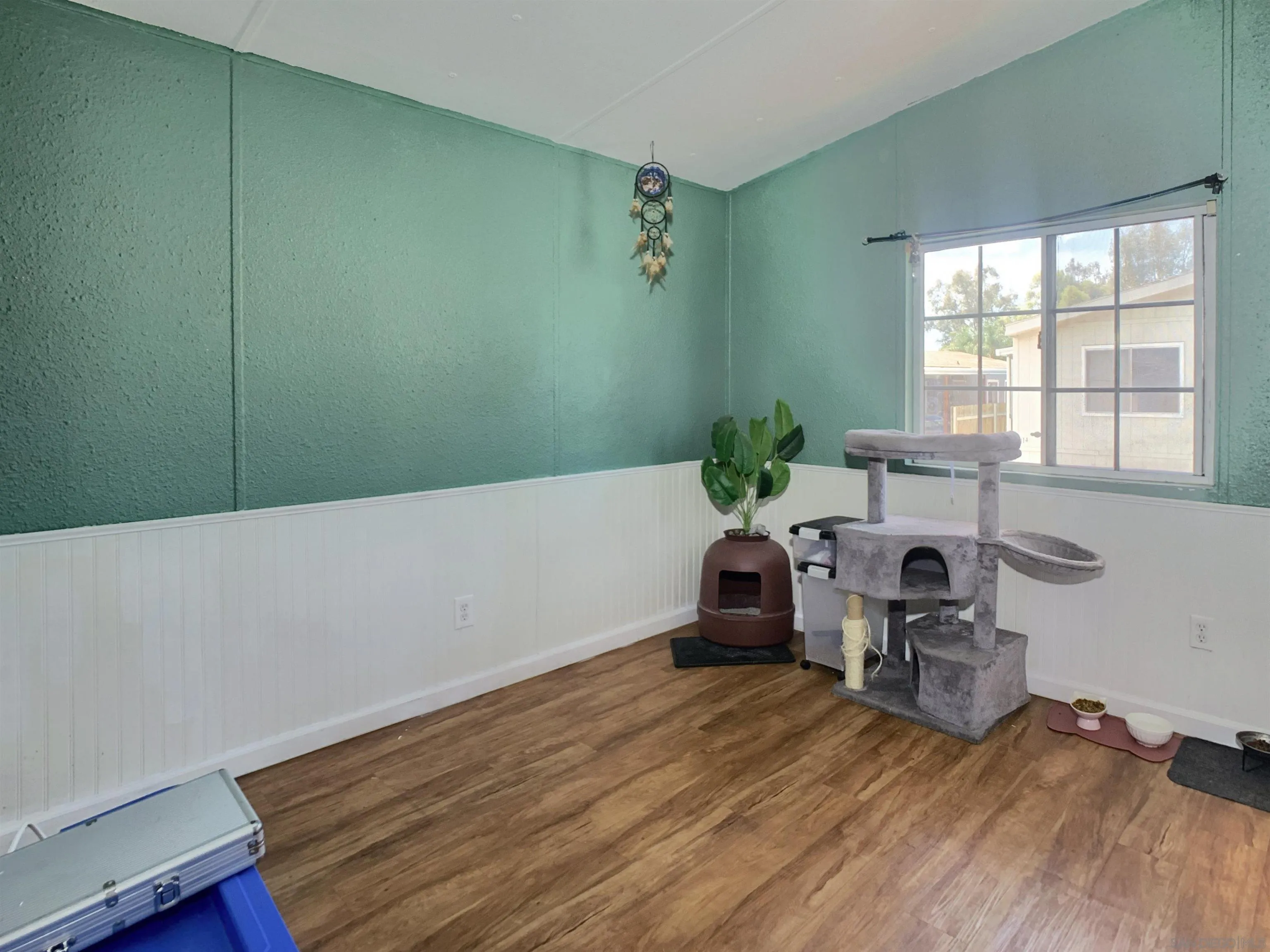 https://cdn.realtyfeed.com/cdn/127/260021263/e3579696235b3bb495f7516921dbfcb0.webp