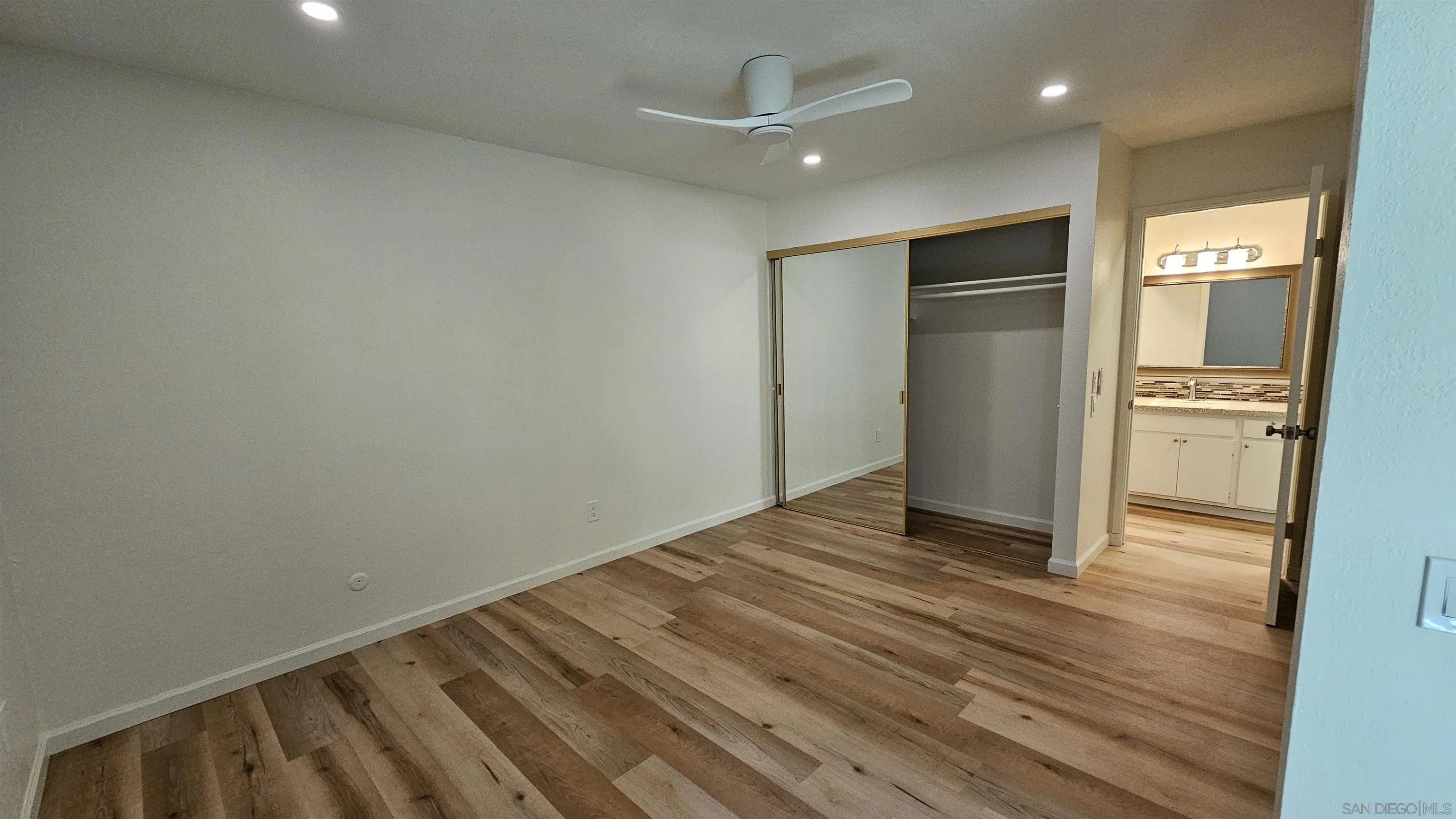 7936 Mission Center Court Unit E, San Diego, CA 92108 - Photo 4 of 13, San Diego, CA