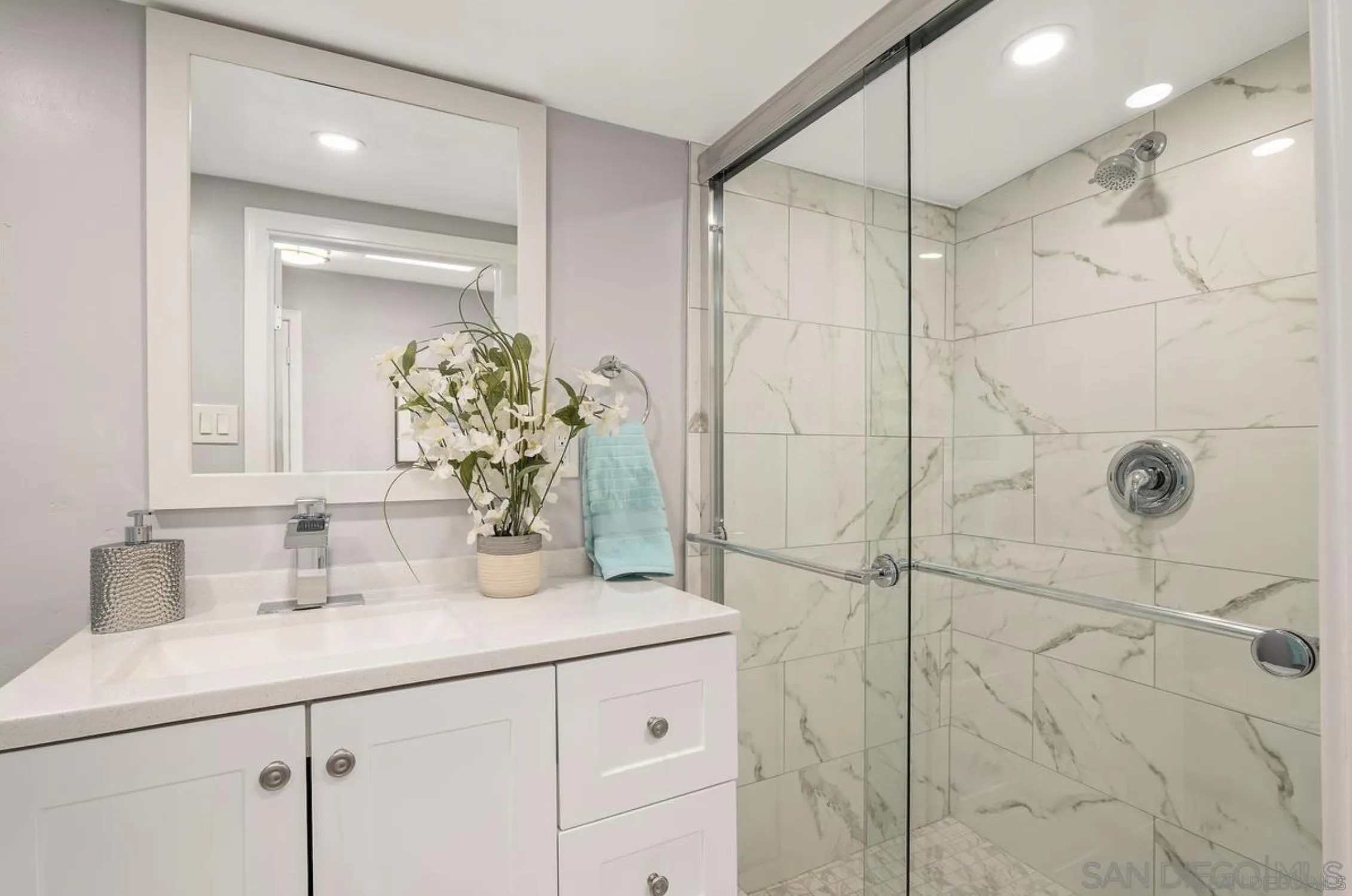 https://cdn.realtyfeed.com/cdn/127/260021266/099223f766808a700cd71fad71fd6d7c.webp