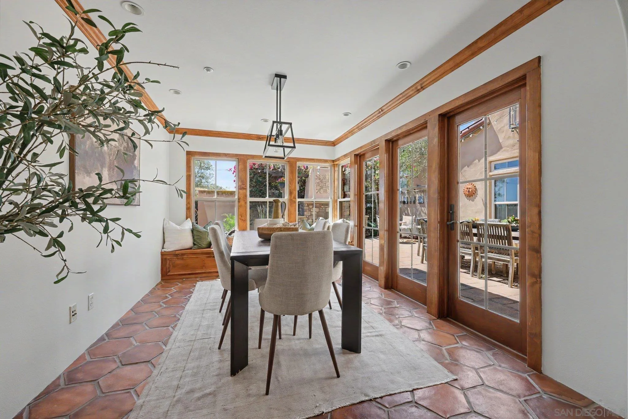 https://cdn.realtyfeed.com/cdn/127/260021273/16ce4e0cfb1ad7831c0236d7bf34844c.webp