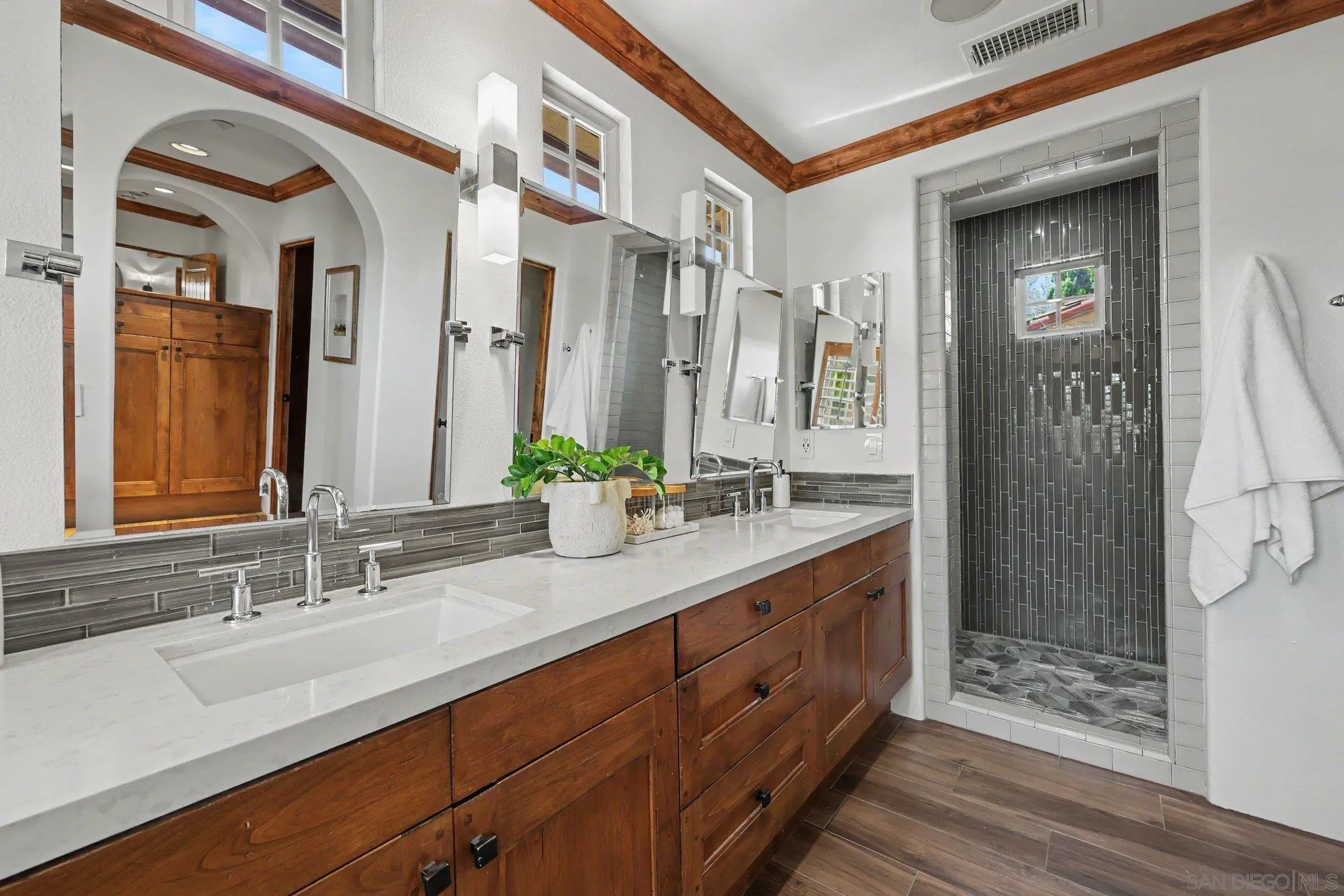 https://cdn.realtyfeed.com/cdn/127/260021273/1e912701d0e80f62d1330e6de4a314c2.webp