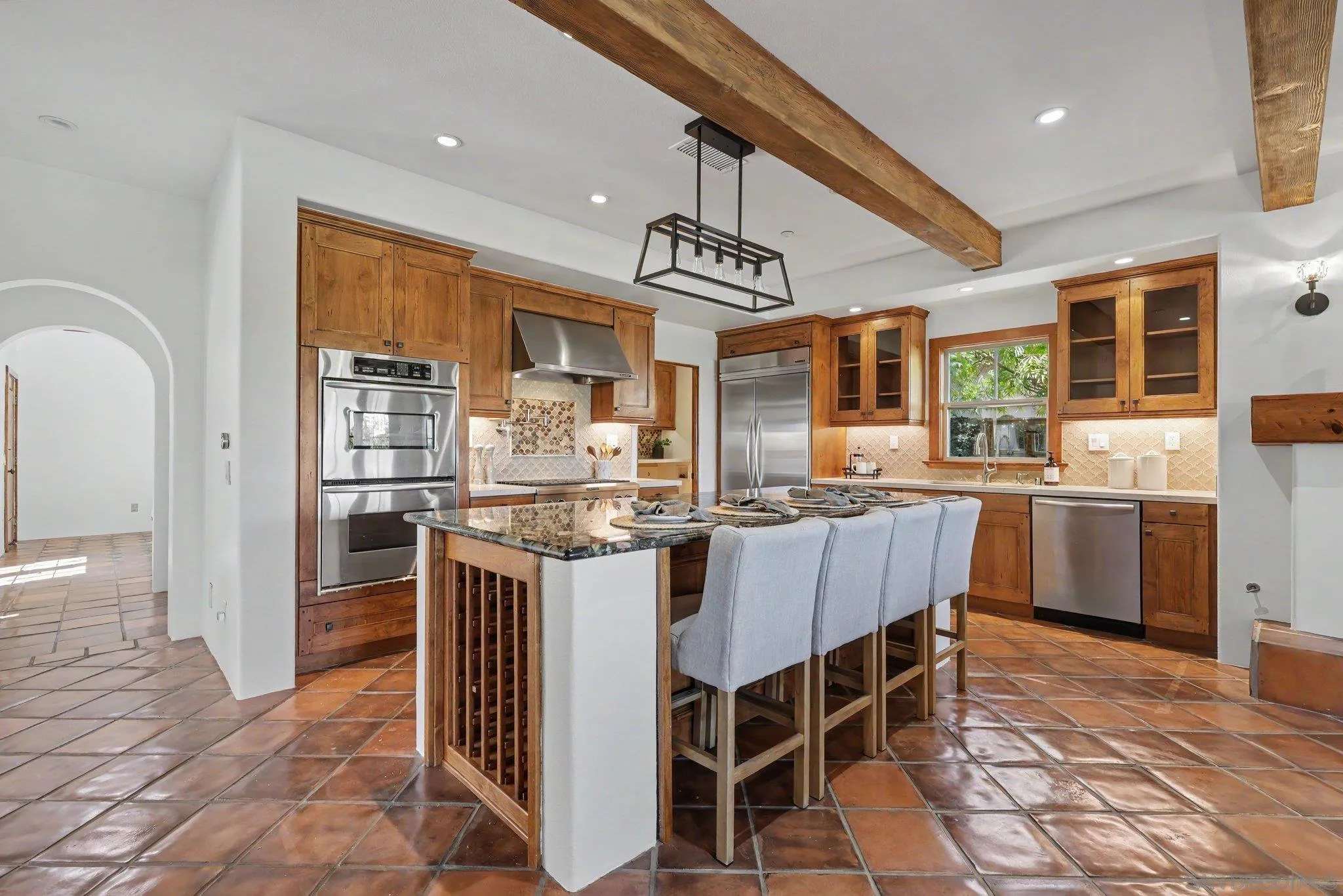 https://cdn.realtyfeed.com/cdn/127/260021273/77d28f42d97aa5769b40ecbdeefb4ee1.webp