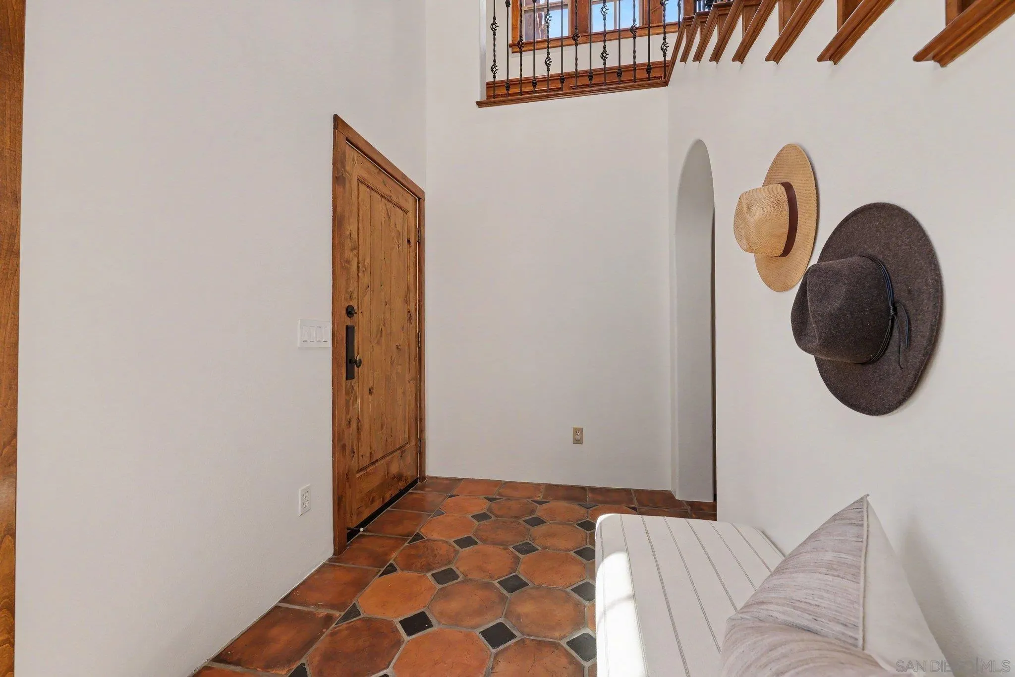 https://cdn.realtyfeed.com/cdn/127/260021273/7ad5c66cc1c19d195711079b45ff2f94.webp