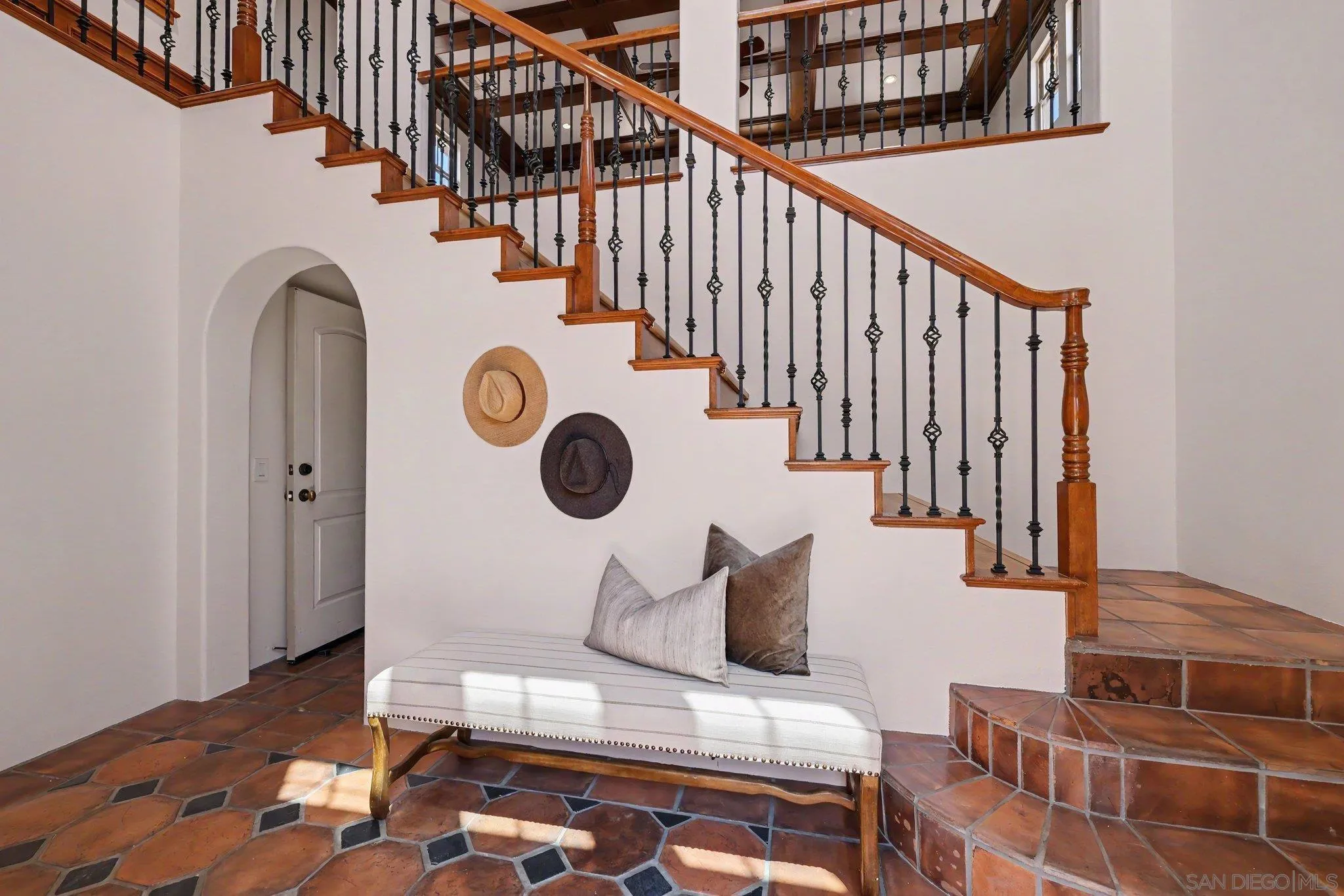 https://cdn.realtyfeed.com/cdn/127/260021273/7cd0d1d0acf55f5fc85fe6ae2006f07e.webp