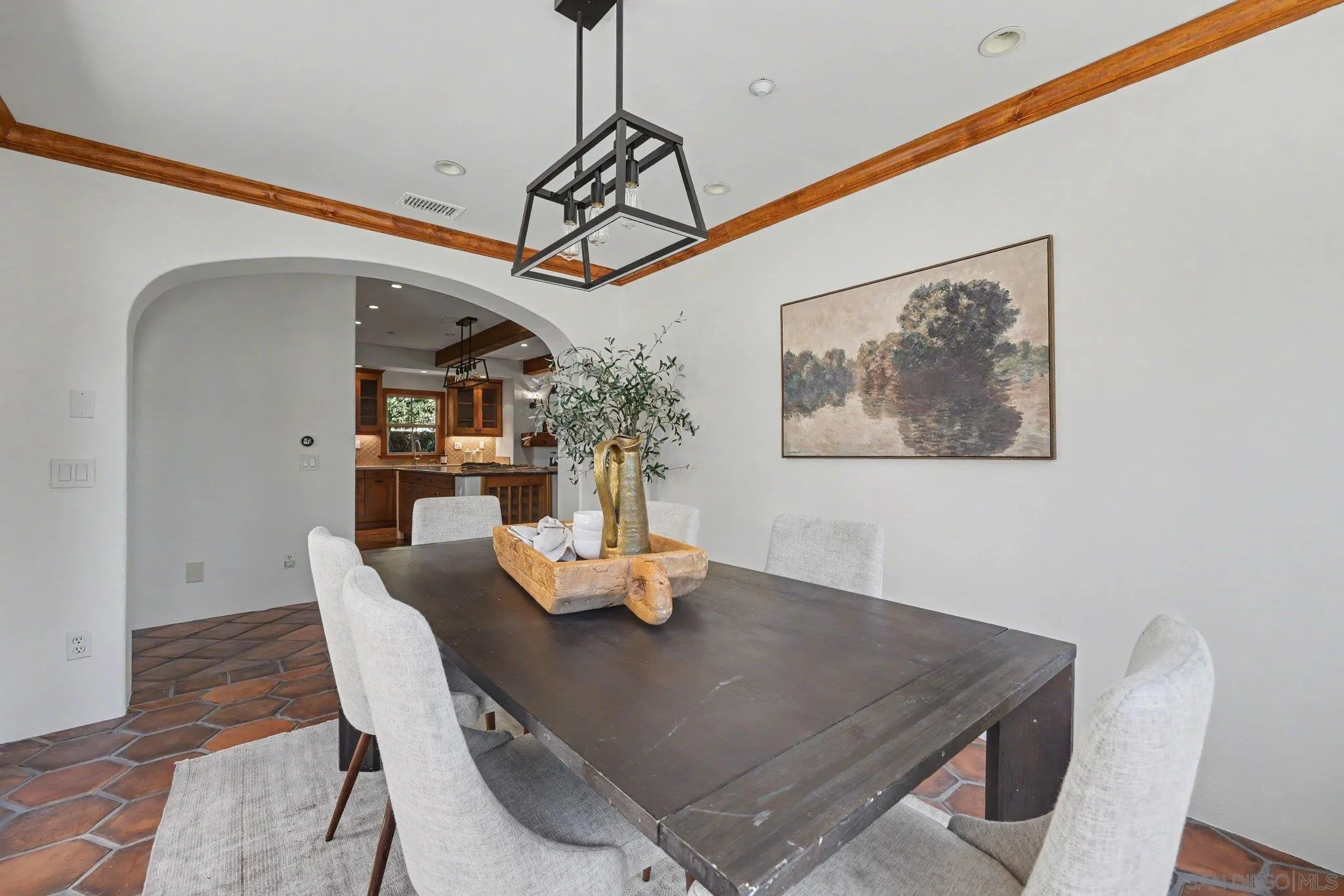 https://cdn.realtyfeed.com/cdn/127/260021273/a9443e5220d8324ac580e140dabb2ff6.webp