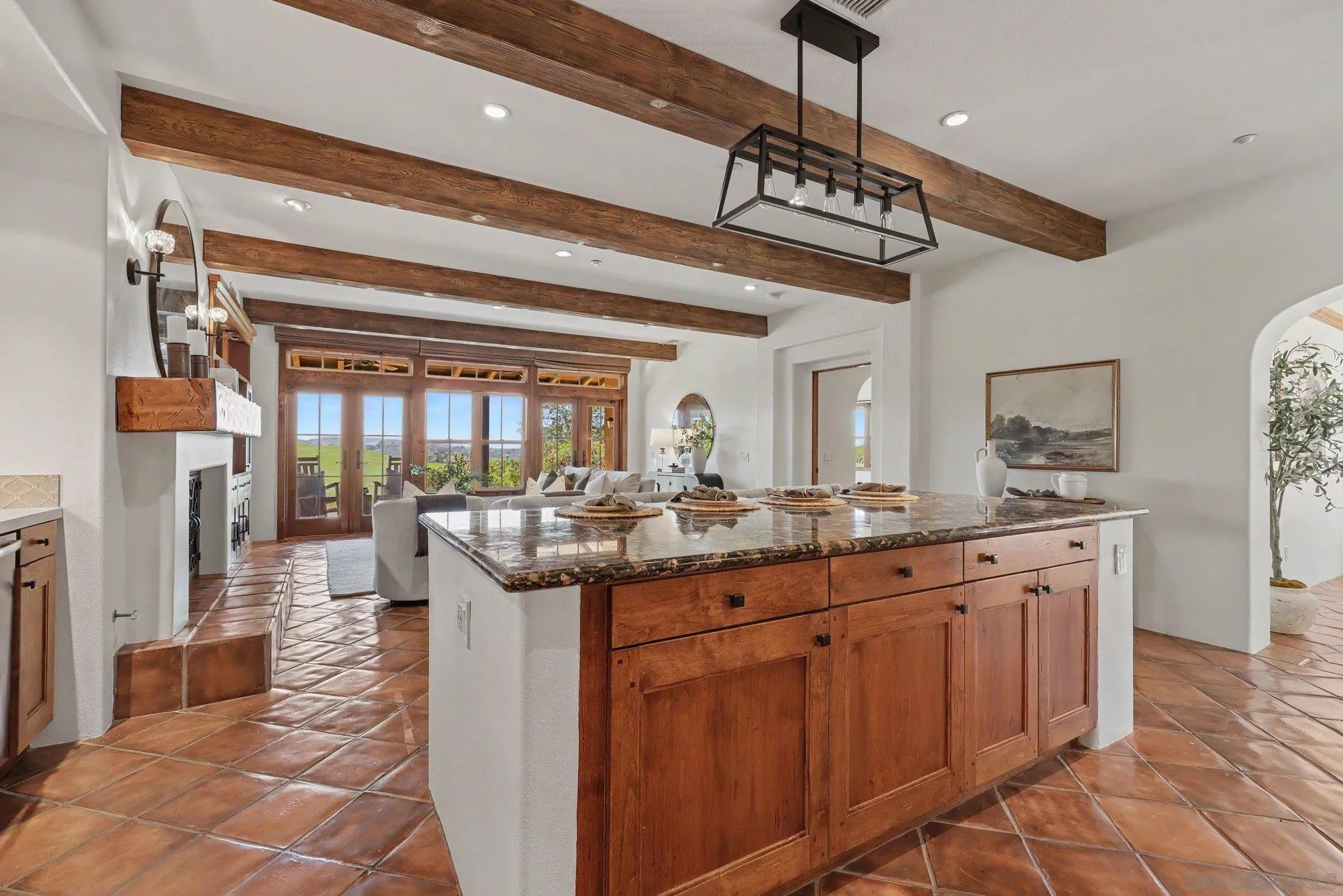 https://cdn.realtyfeed.com/cdn/127/260021273/d5cc910a619458ca83e45a971d1f7b49.webp