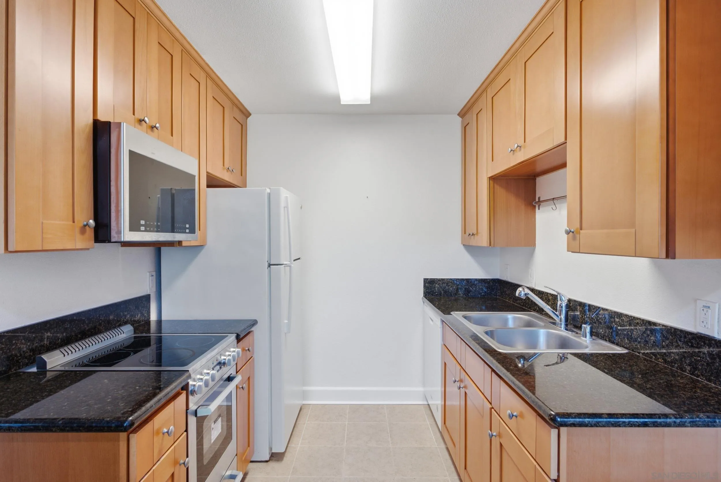 https://cdn.realtyfeed.com/cdn/127/260021276/14d0318a19e491ec8fafd36d503b9828.webp