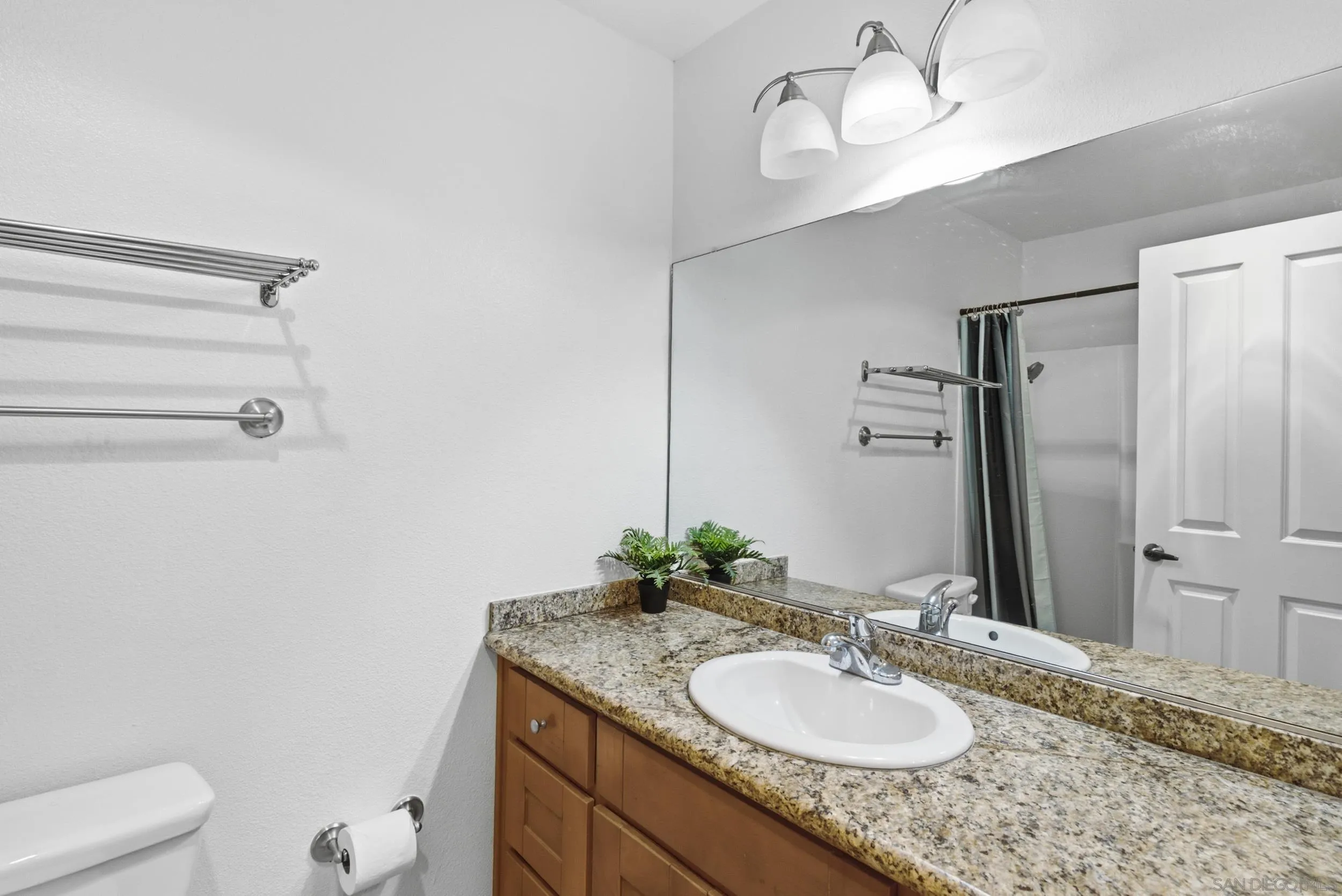 https://cdn.realtyfeed.com/cdn/127/260021276/345adca57ccb43d46abce62871fcb0e5.webp