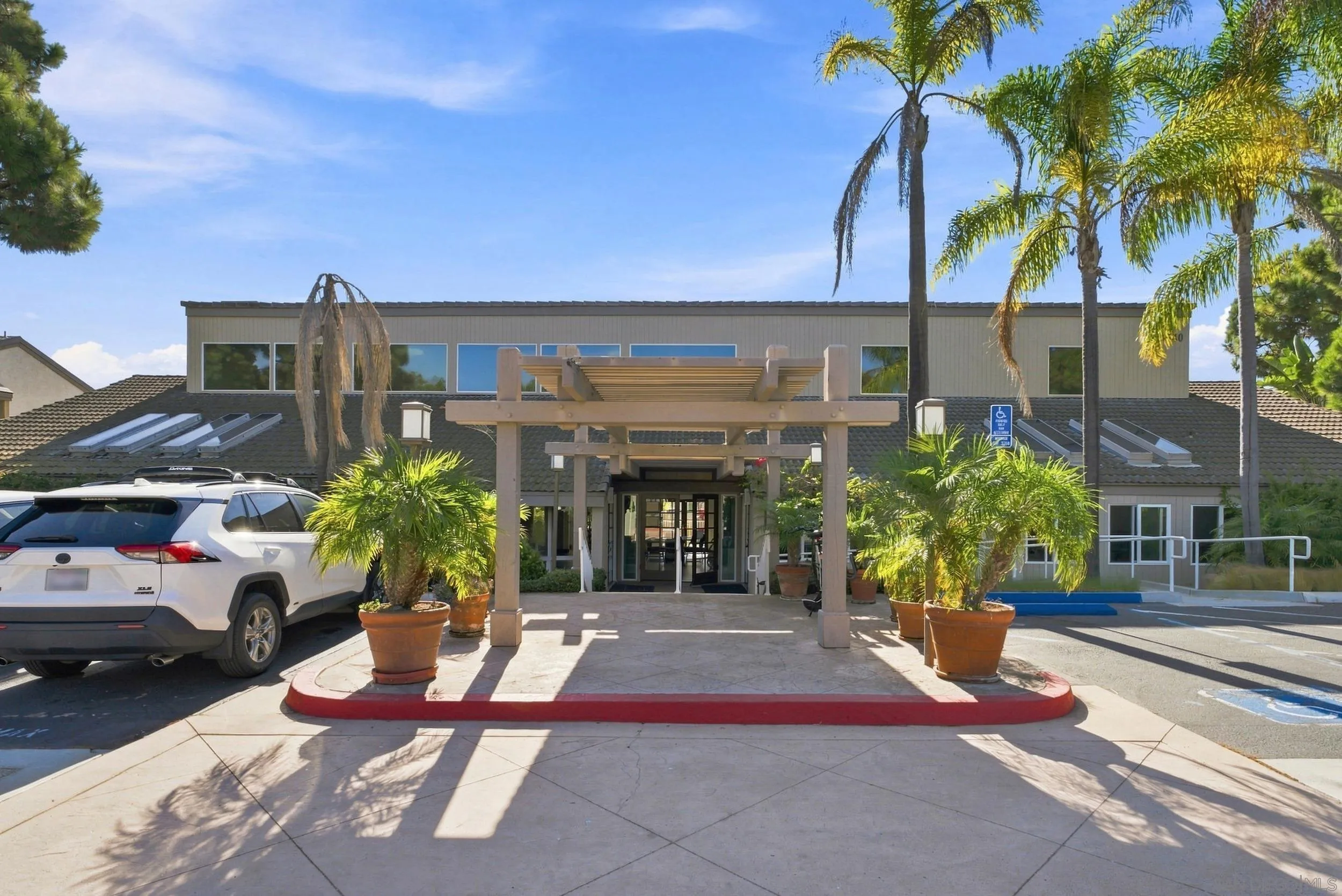 https://cdn.realtyfeed.com/cdn/127/260021276/d634fbe0f9d53cab3d2670c98452989d.webp