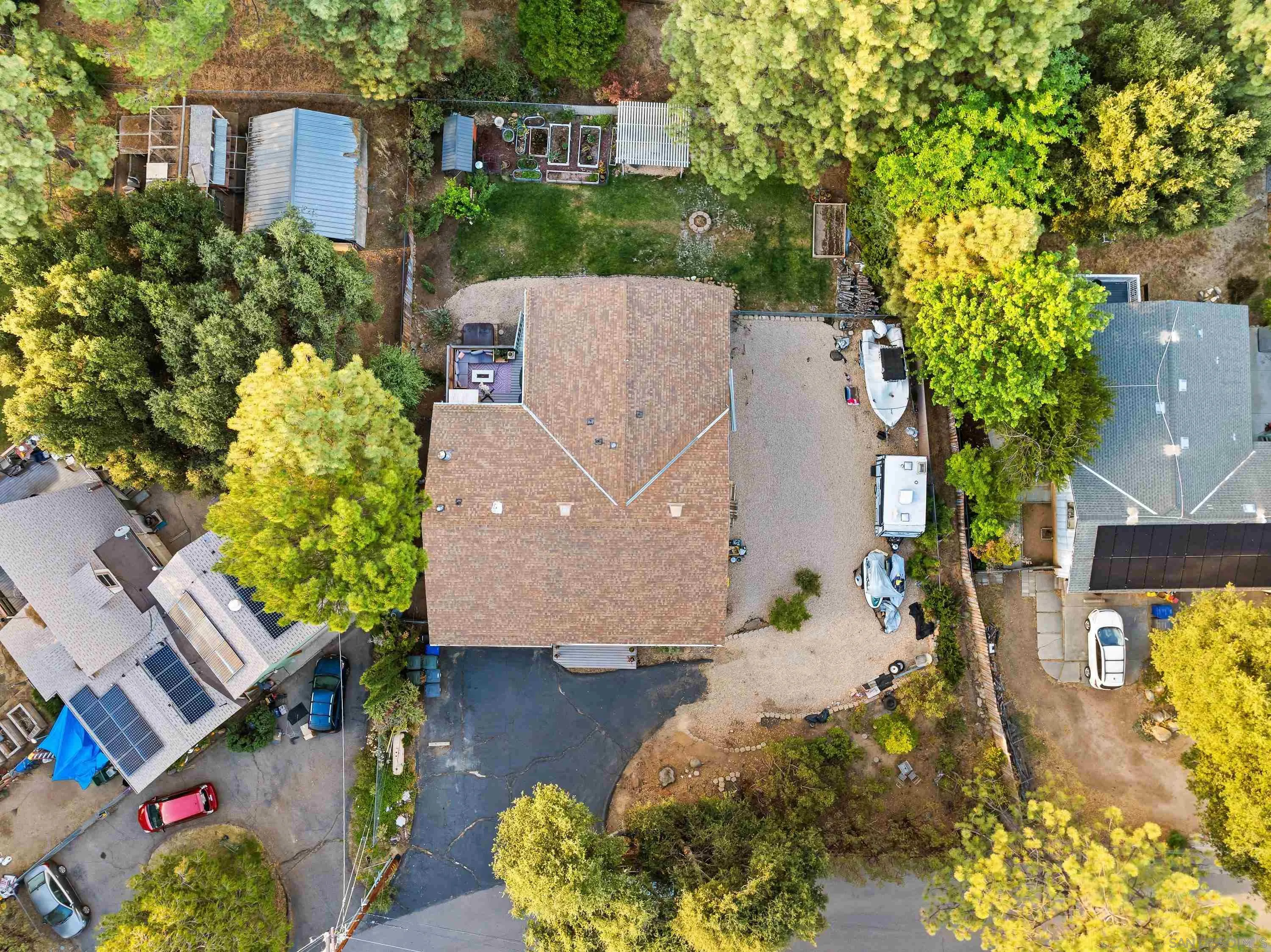 https://cdn.realtyfeed.com/cdn/127/260021282/11acdfd5ac628f2404c36a0b65e767fa.webp