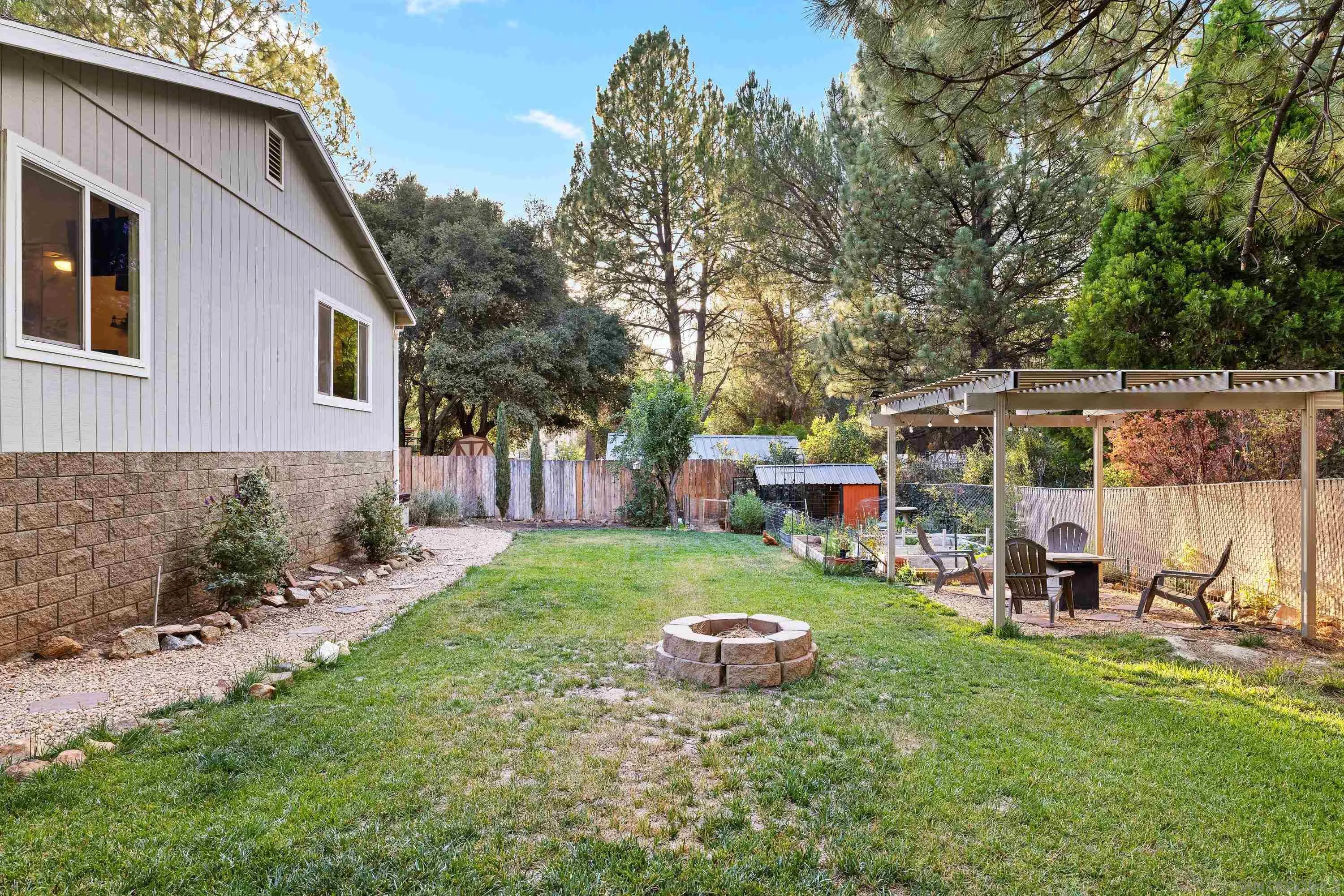 https://cdn.realtyfeed.com/cdn/127/260021282/4f46f82c5afe6c6b919e68ec06a9964a.webp