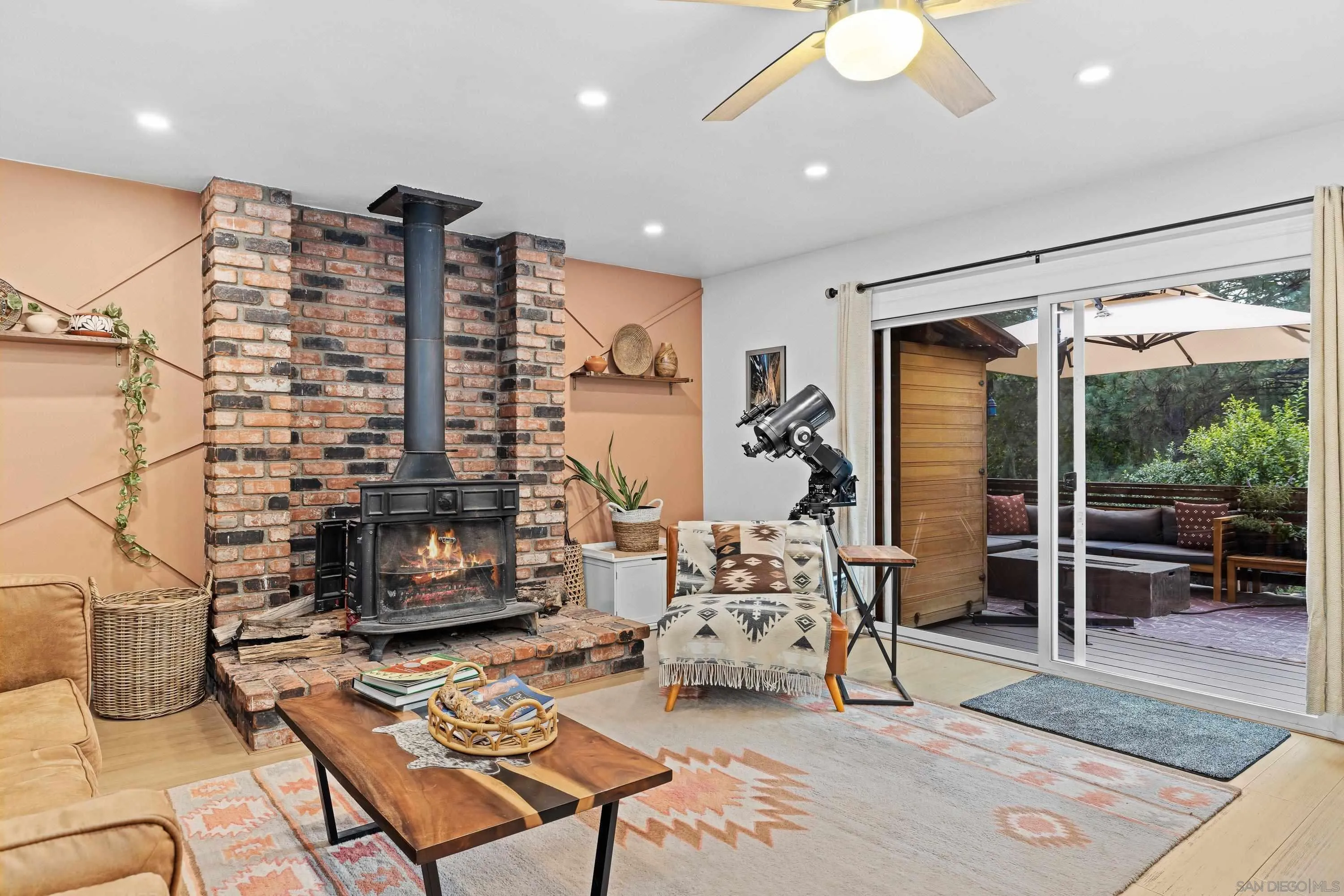https://cdn.realtyfeed.com/cdn/127/260021282/6fdf37f50e487ffe3c2b1cf26f95594d.webp