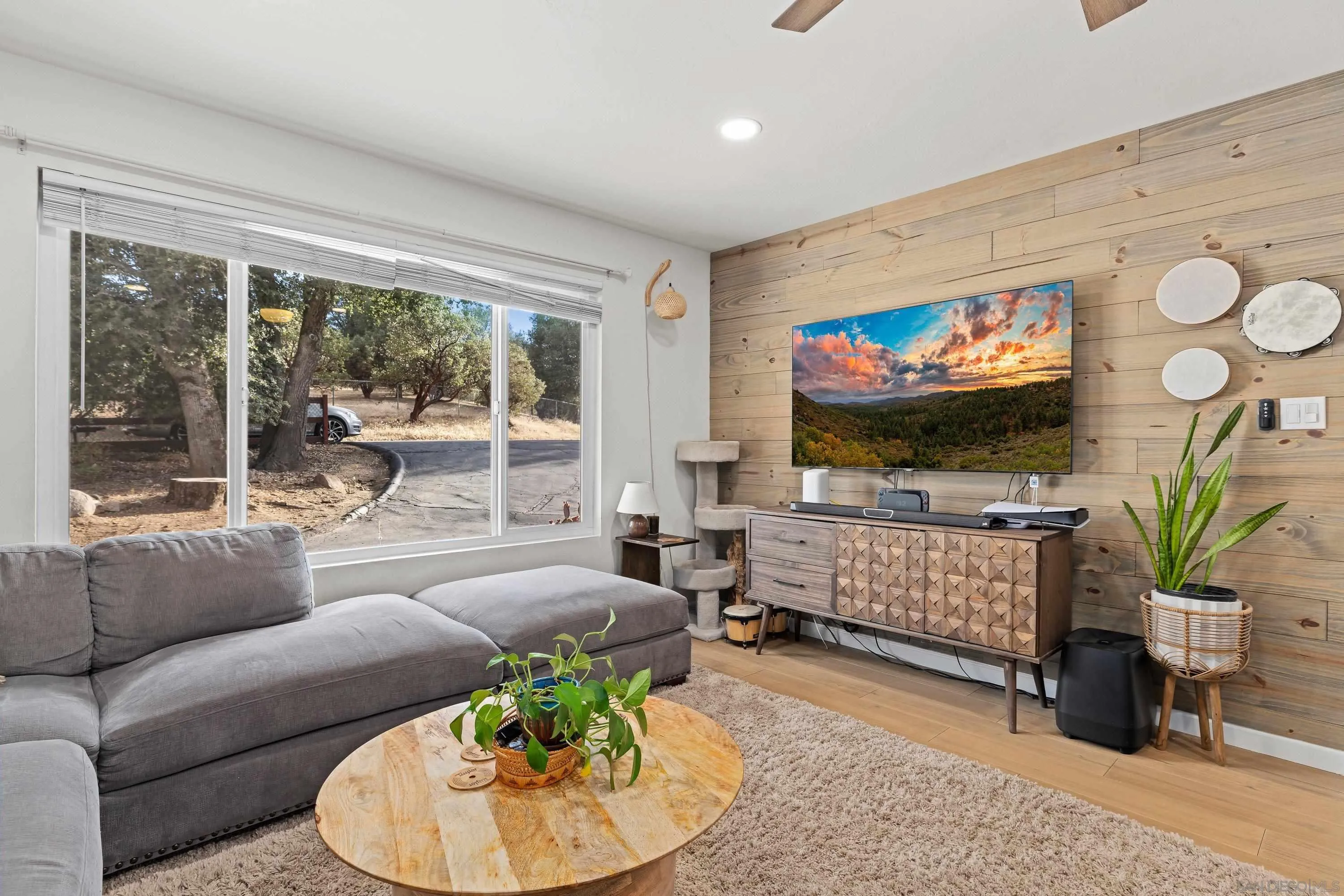 https://cdn.realtyfeed.com/cdn/127/260021282/ae2b9da61a5df4c54b71404b17d34f6a.webp