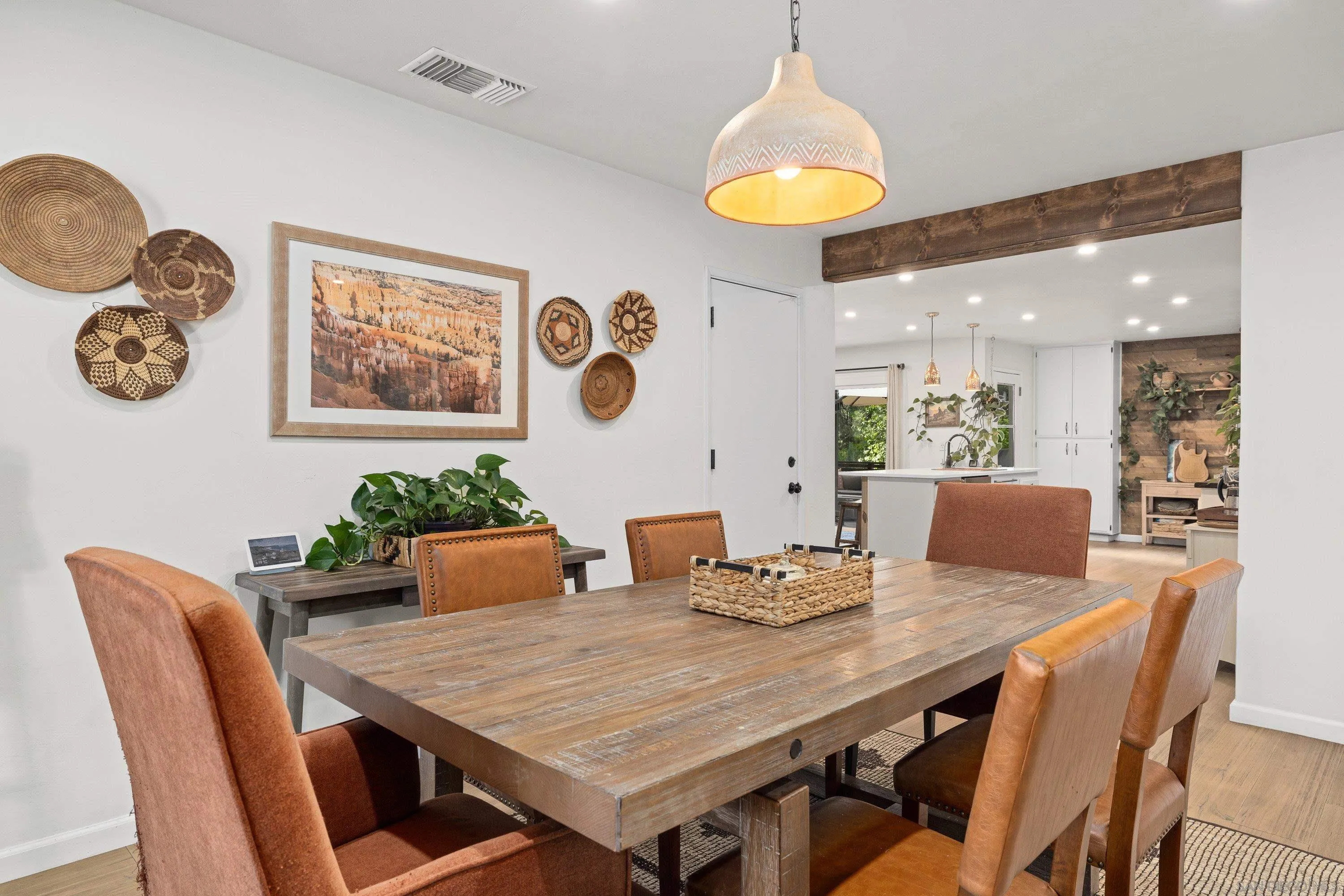 https://cdn.realtyfeed.com/cdn/127/260021282/e4212731de45a9c38cd76788ef98df16.webp