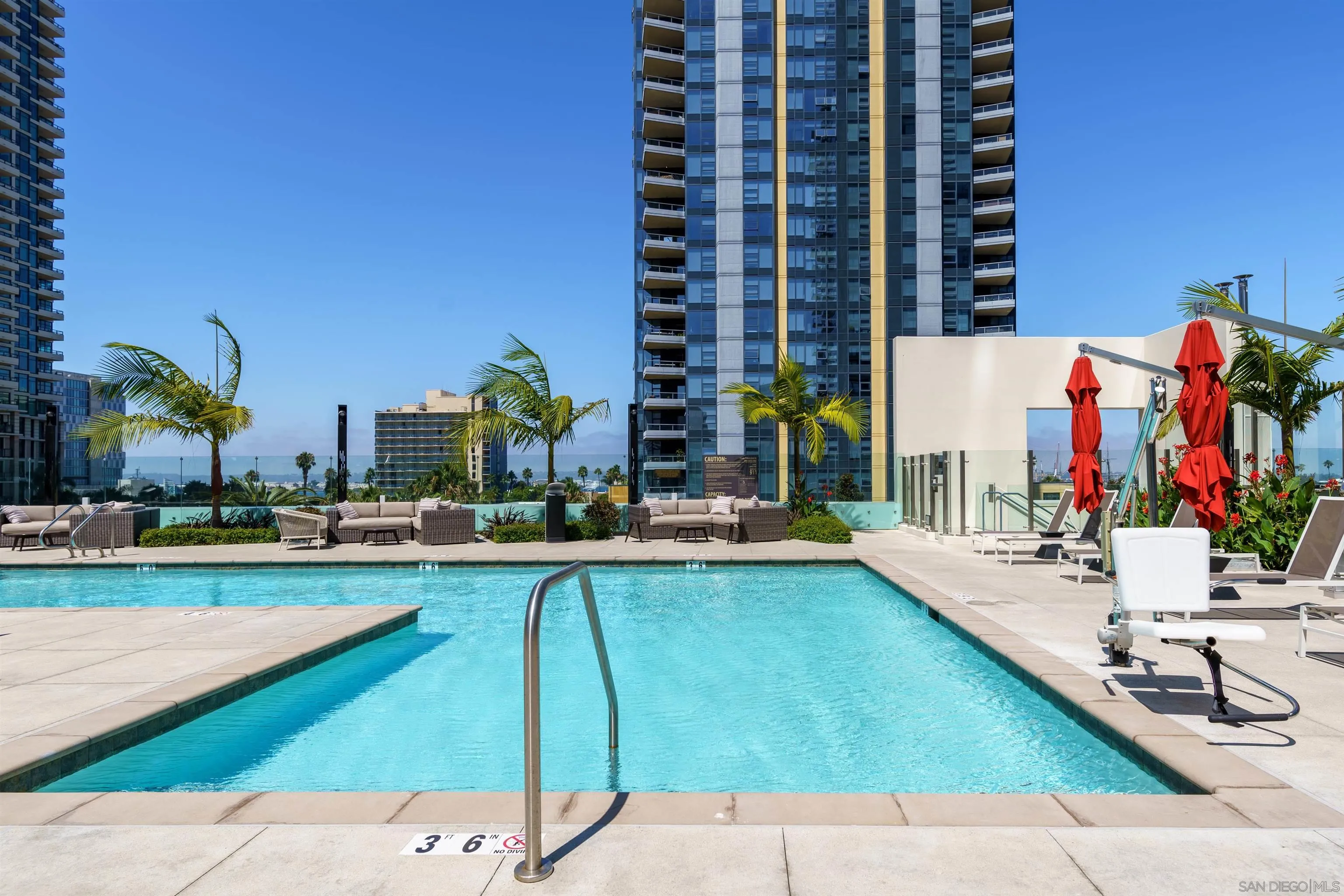 https://cdn.realtyfeed.com/cdn/127/260021285/72eedfac4d8fb99ace5cceaa3bc9cd84.webp