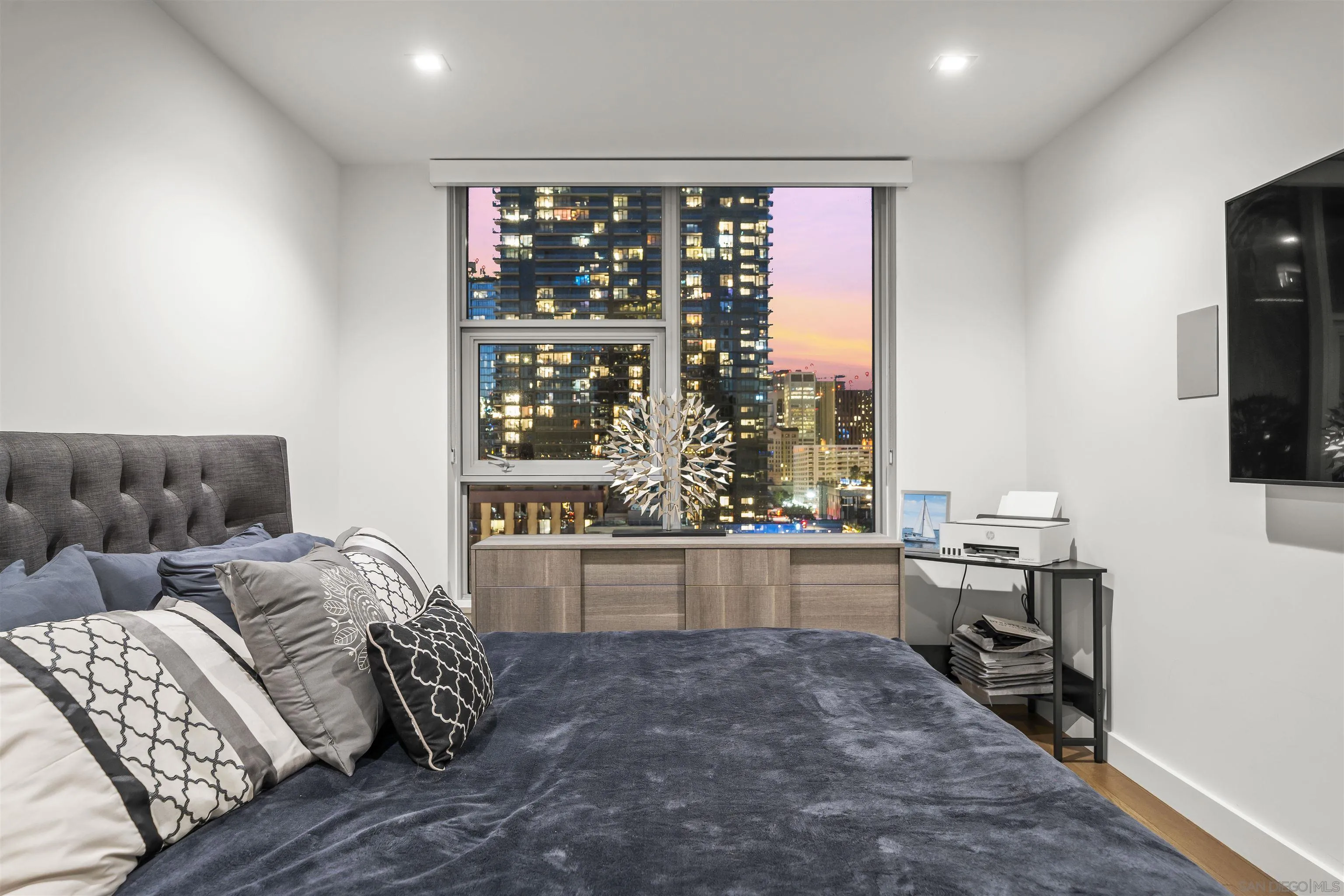 https://cdn.realtyfeed.com/cdn/127/260021285/ba8449cb071d4299e73168f802f2aec9.webp