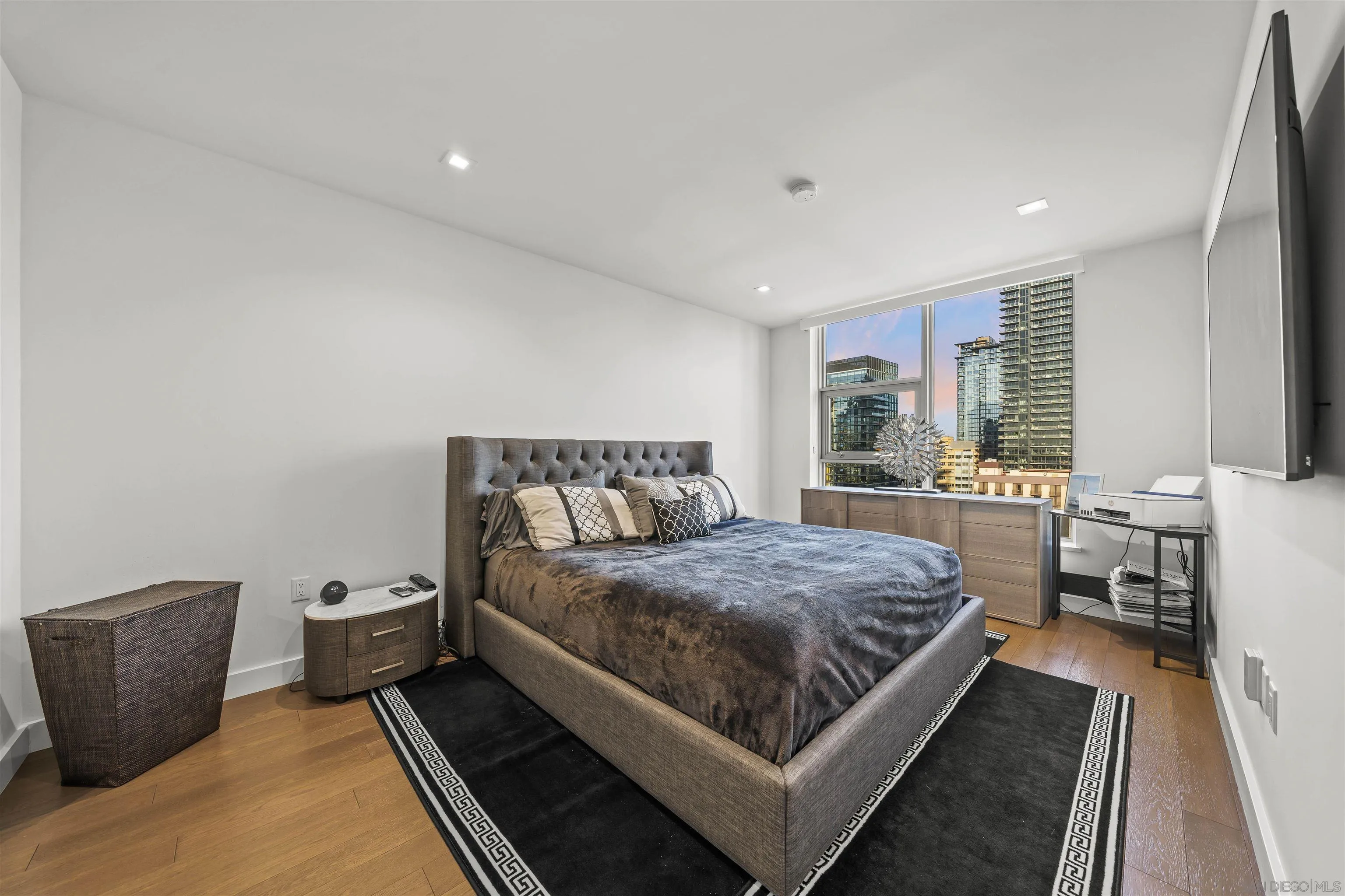 https://cdn.realtyfeed.com/cdn/127/260021285/fb5df787f680cc13eceae578cc133d5a.webp