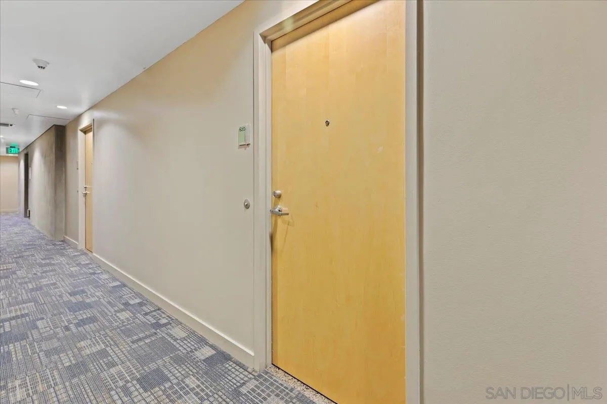 https://cdn.realtyfeed.com/cdn/127/260021288/6dab2e0bf9dfa62fd4b962f417dc5e5c.webp