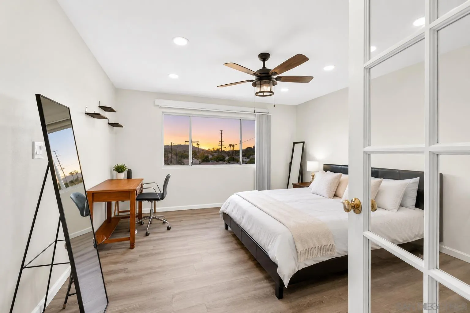https://cdn.realtyfeed.com/cdn/127/260021290/f5e20e436e67577face1e6bff30d858f.webp