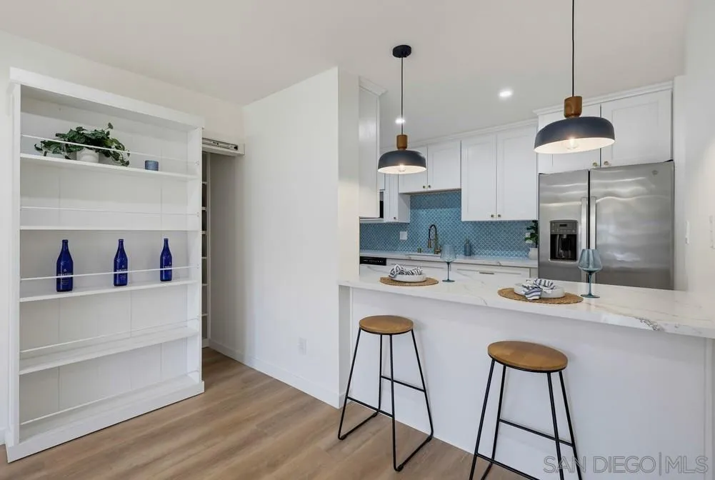 https://cdn.realtyfeed.com/cdn/127/260021292/758774bfaee19f399cdc40e59d73938c.webp