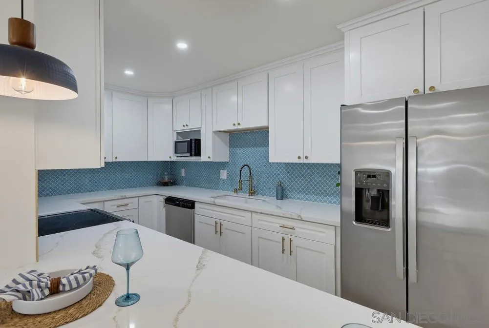https://cdn.realtyfeed.com/cdn/127/260021292/7b5f81e6b2ae7890dff11f632dd68a15.webp